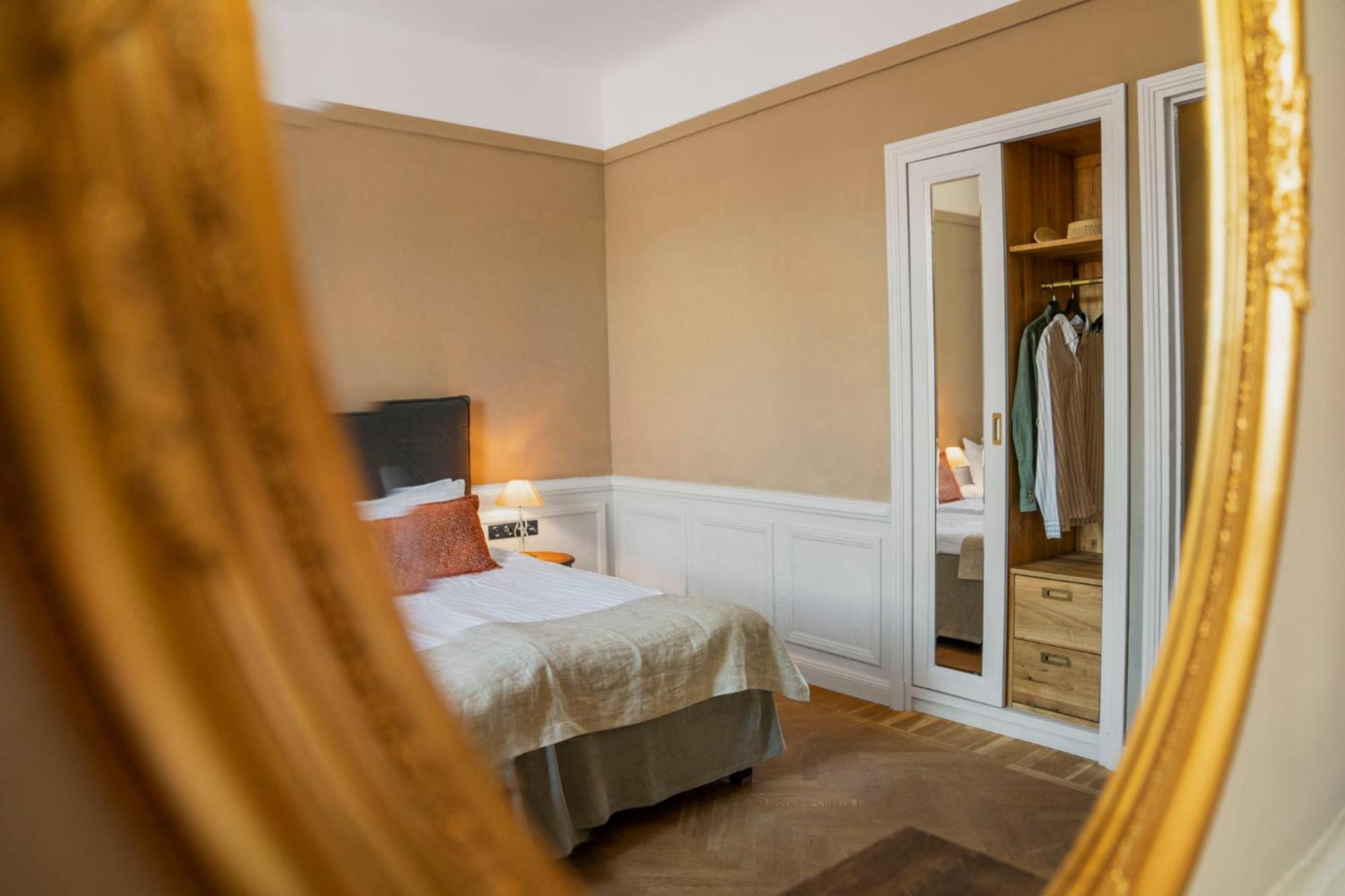 Double Room - Photo 4