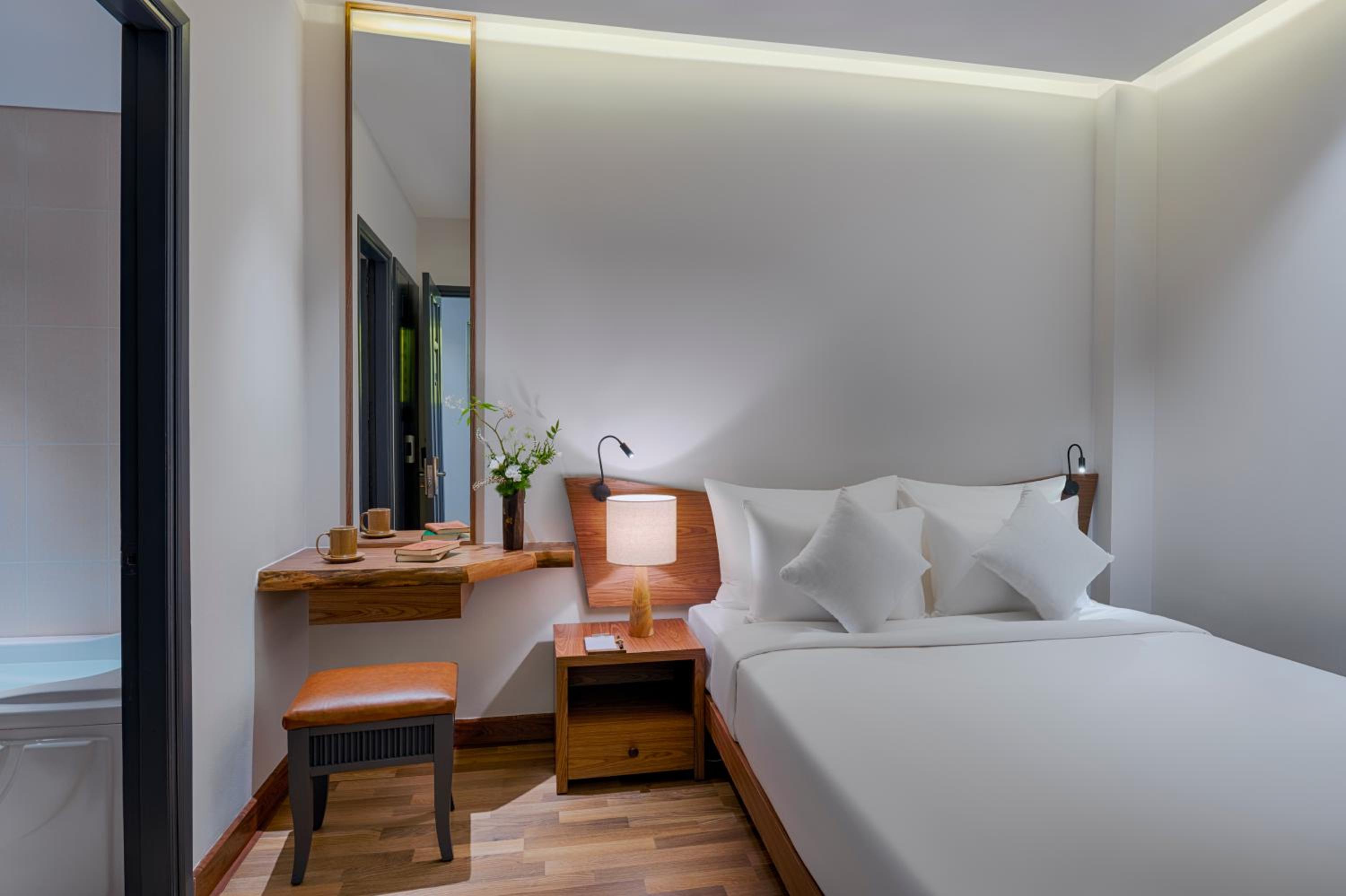Superior Double Room - No Window photo 3