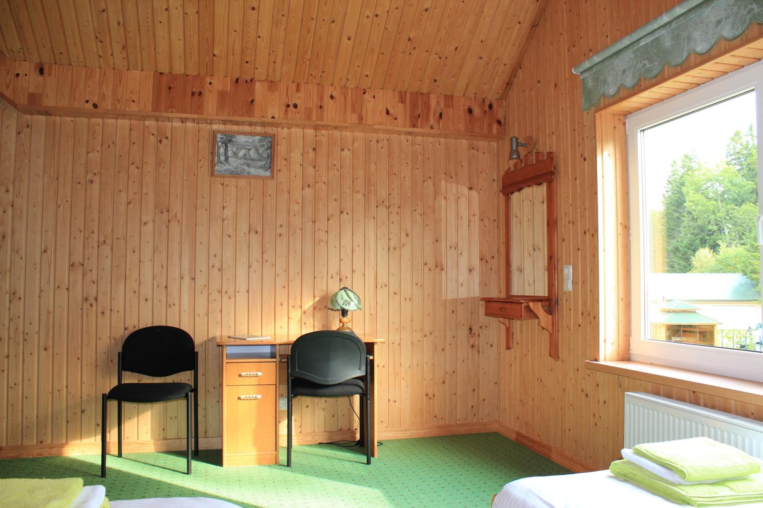 Twin Room - Photo 2