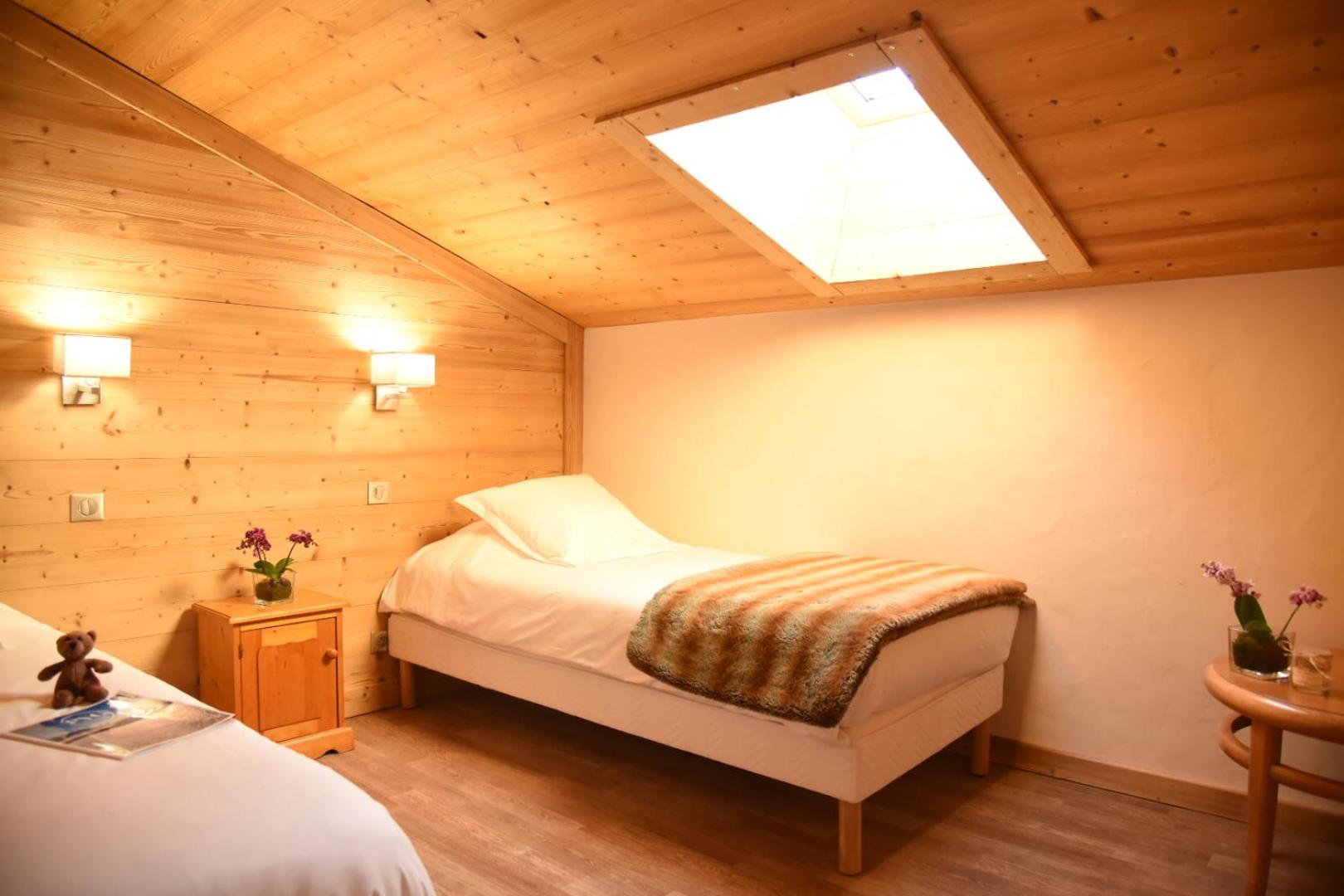 Three-Bedroom Suite - Photo 3