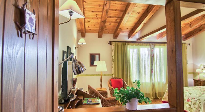 Double or Twin Room photo 3