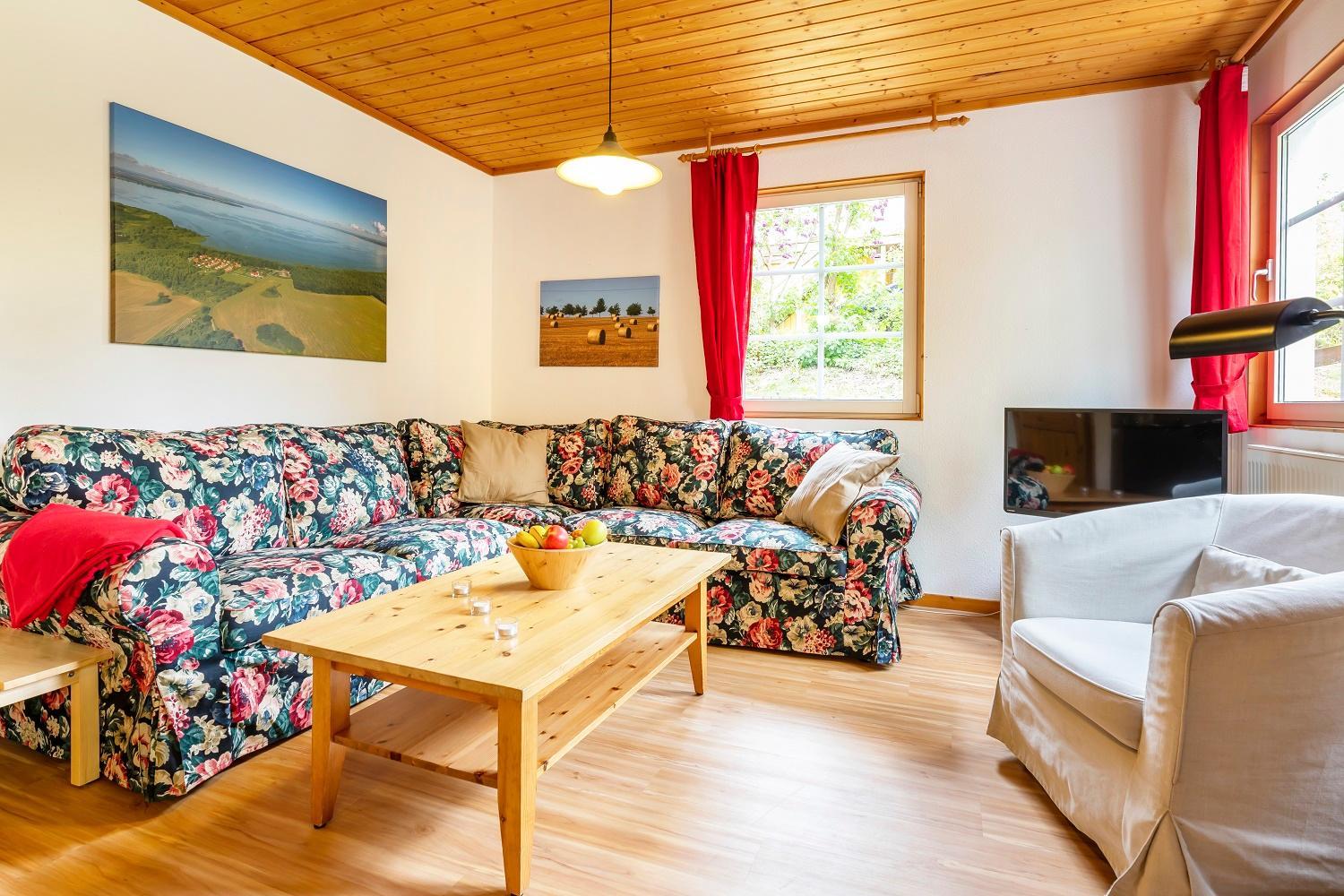 Holiday Home (8 Adults) photo 1