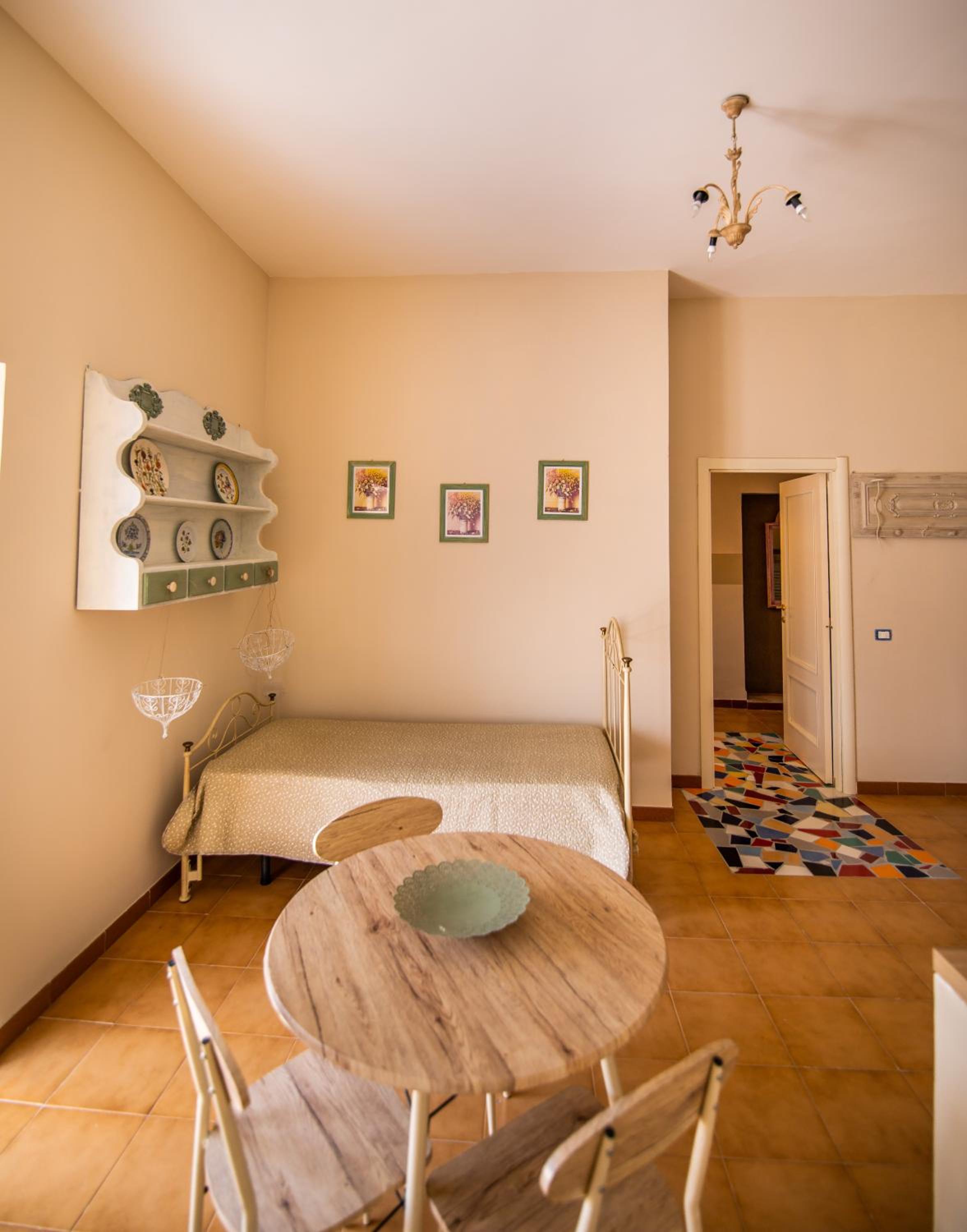 One-Bedroom Apartment photo 3
