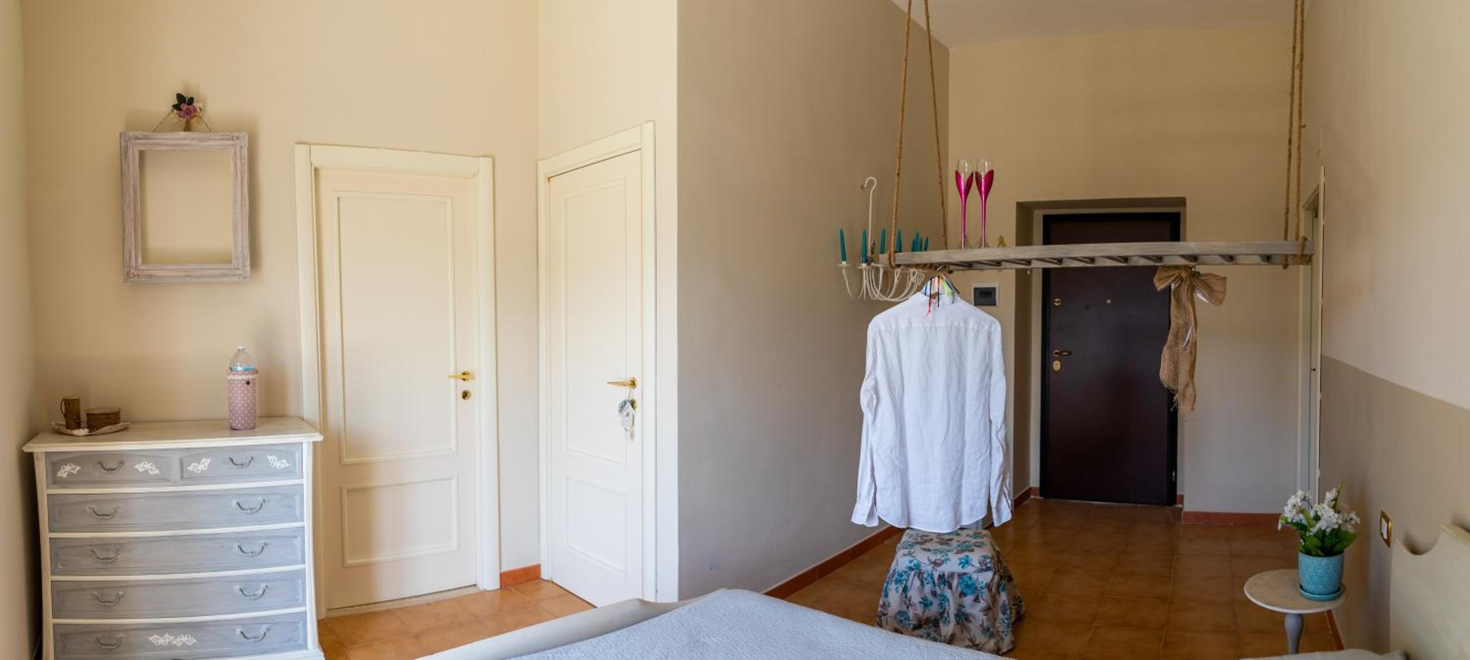 Two-Bedroom Apartment - Photo 21