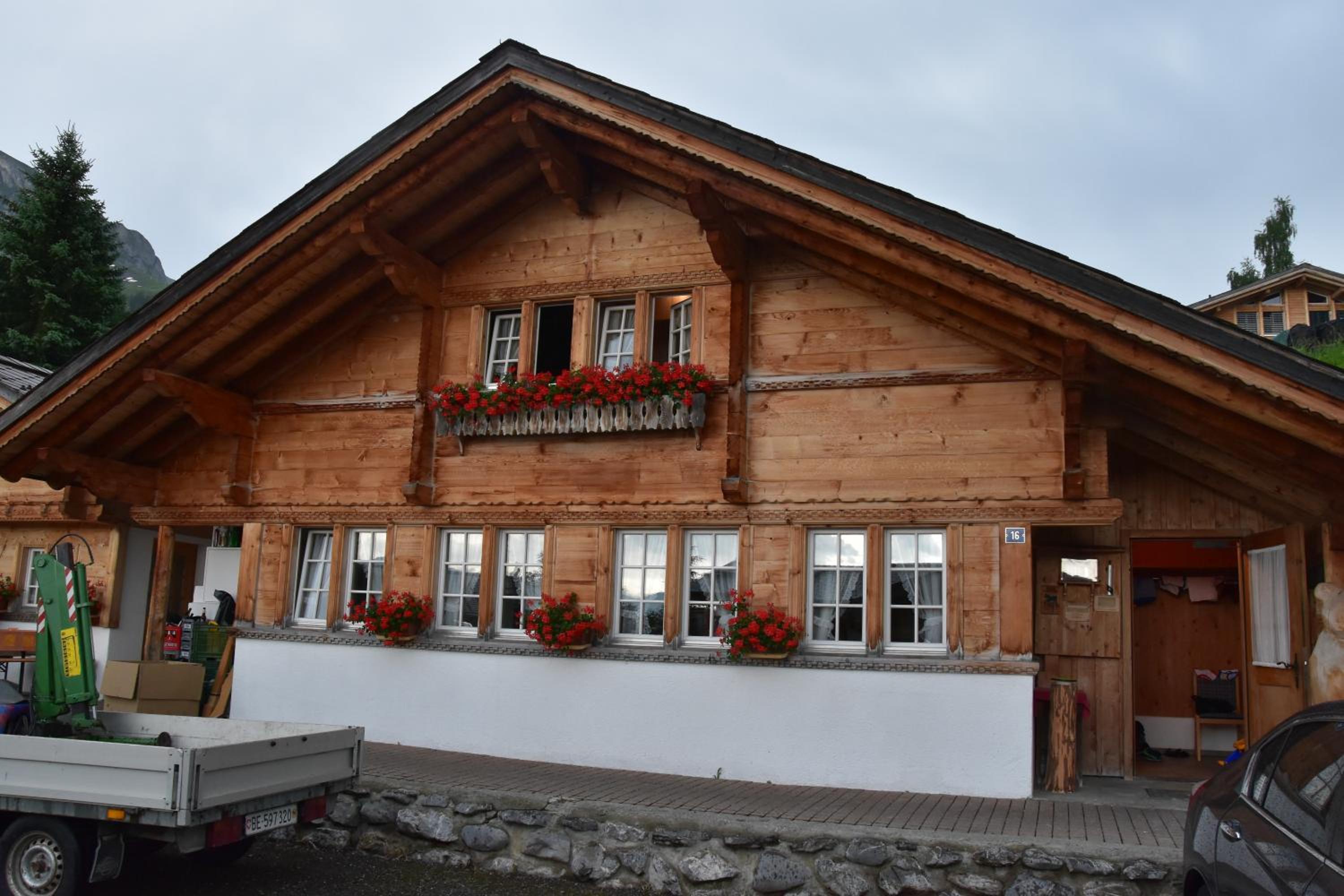 Chalet Two Bedroom Apartment No. 1 with Kitchen and Terrace - Photo 4