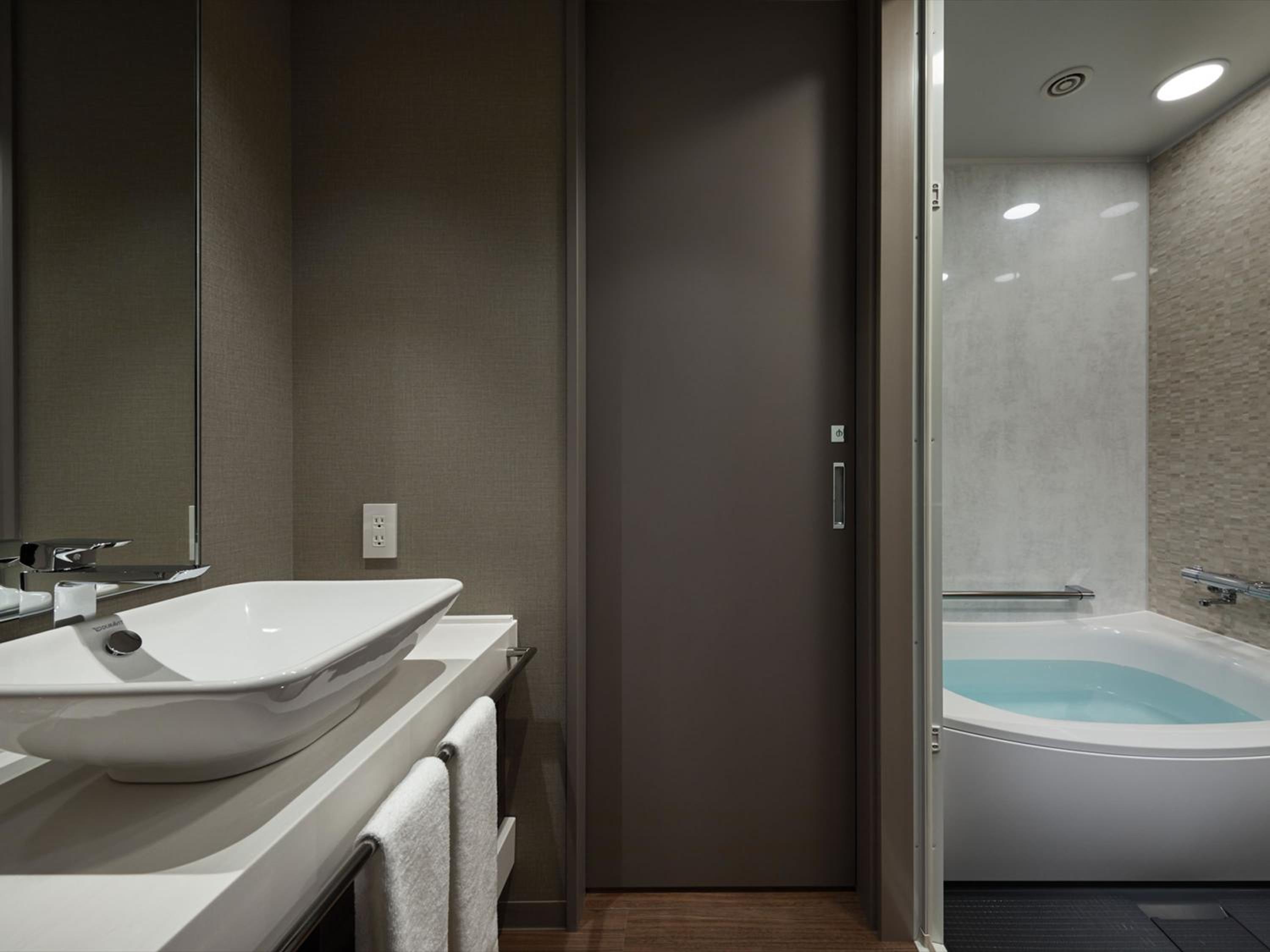 Double Room with King Bed - Special Offer photo 2