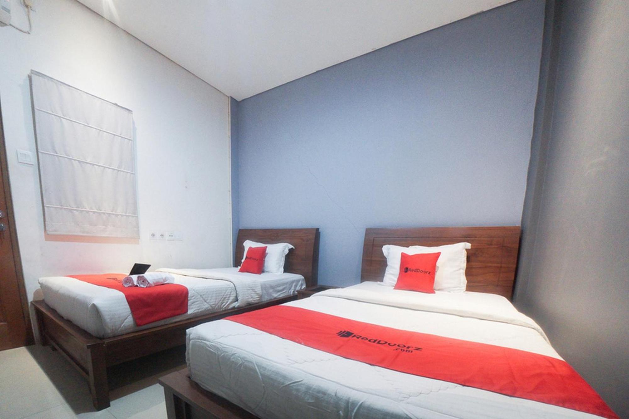 Twin Room - Photo 2