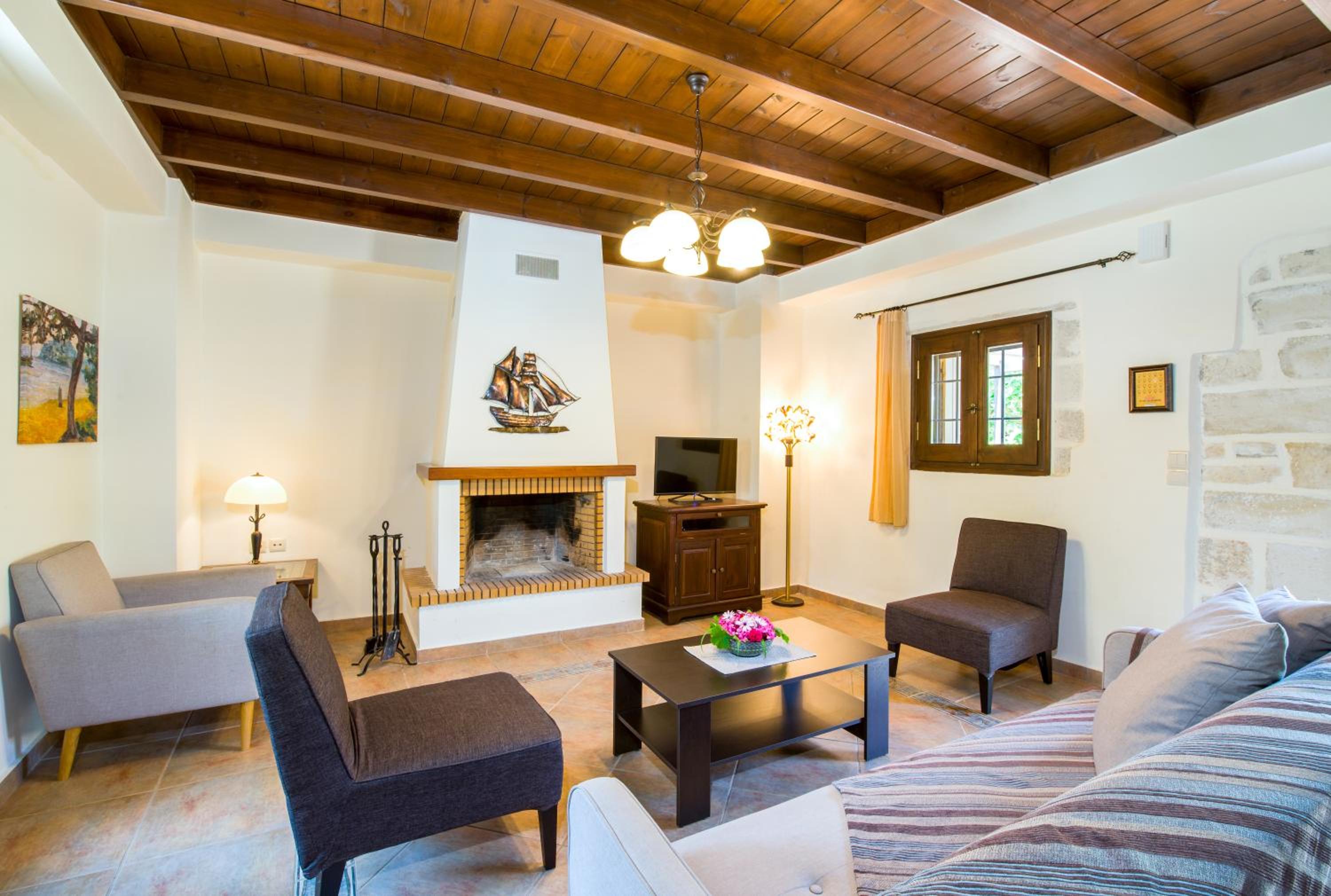 Detached Four-Bedroom Villa with Private Pool
