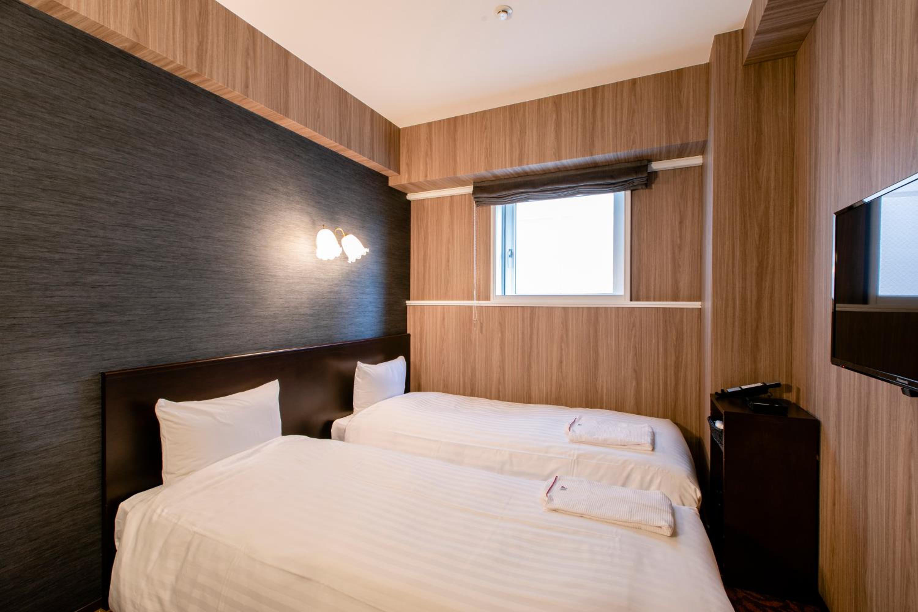 Casual Twin Room - Non-Smoking