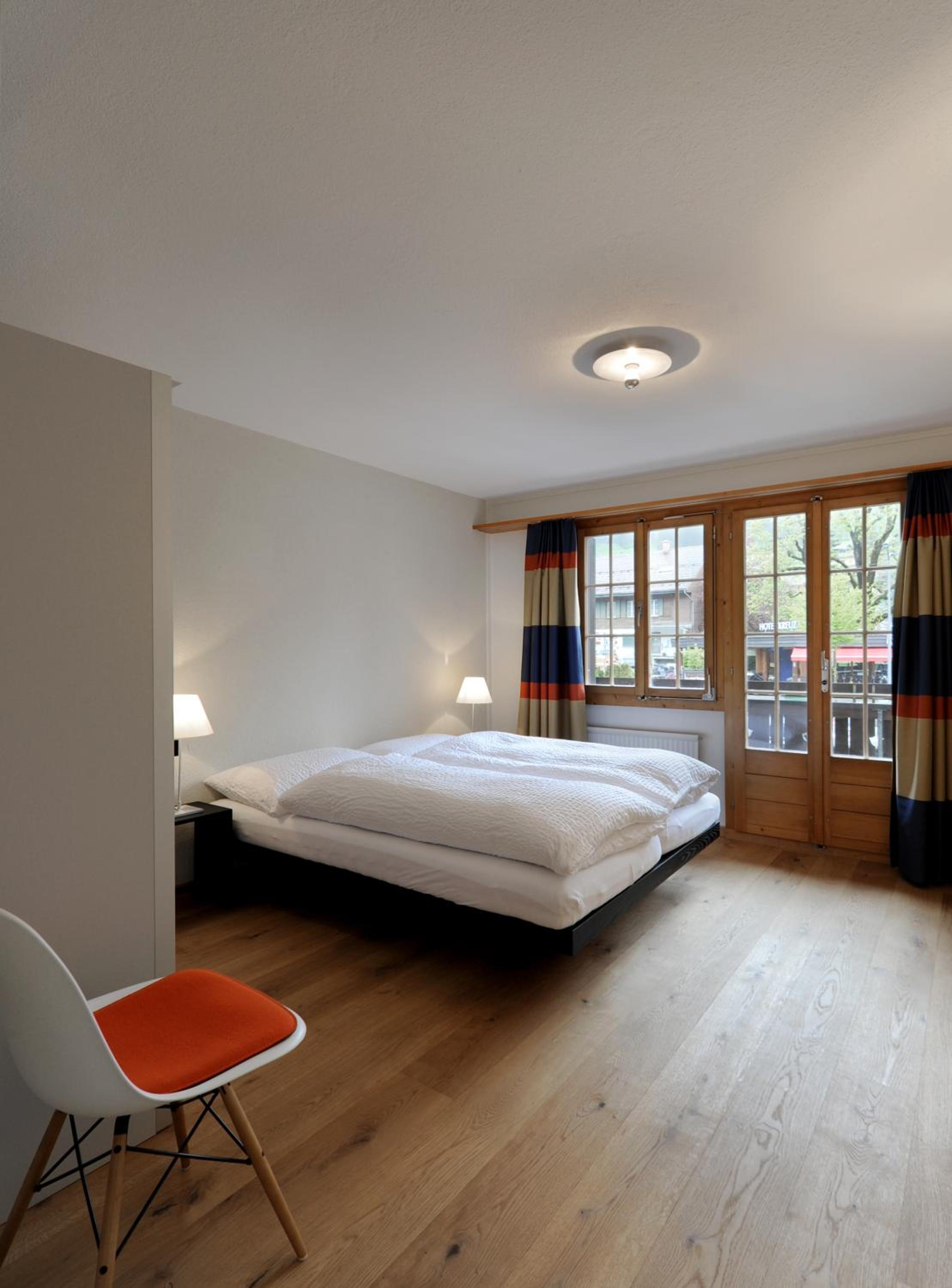 Two-Bedroom Apartment - Photo 3