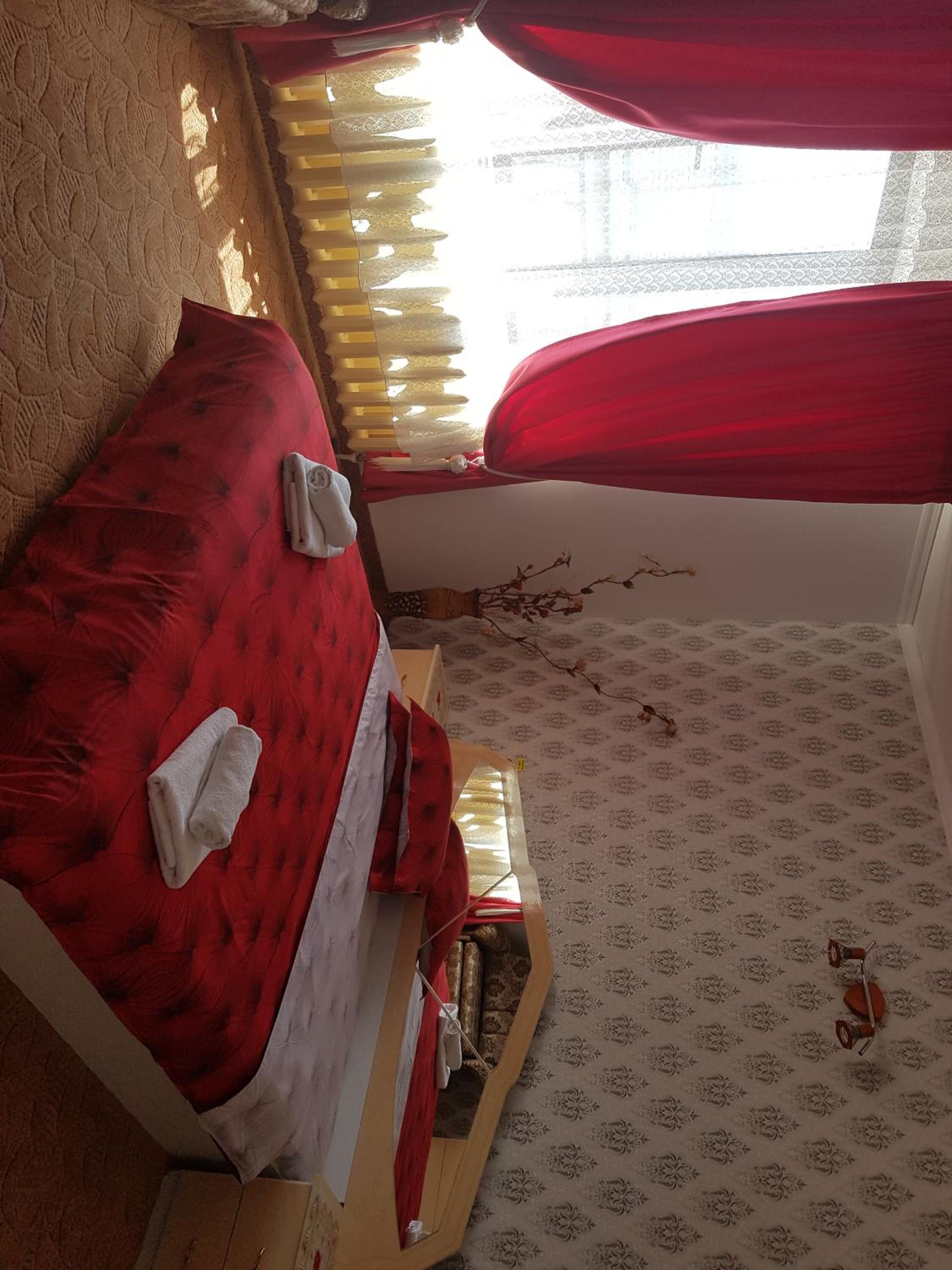 Double Room - Photo 4
