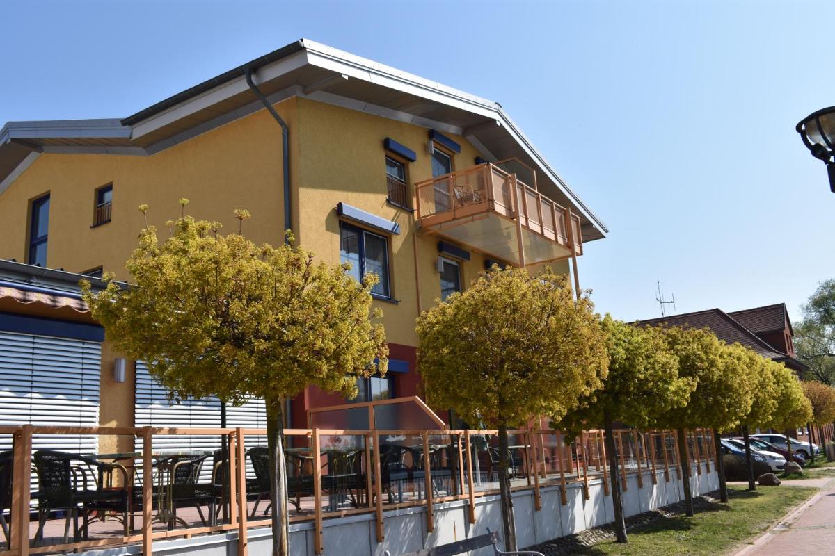 Single Room with Balcony photo 2