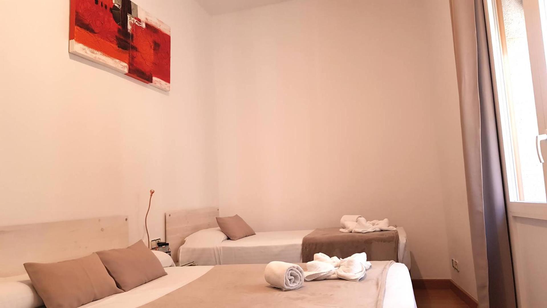 Double Room with Private Bathroom photo 3