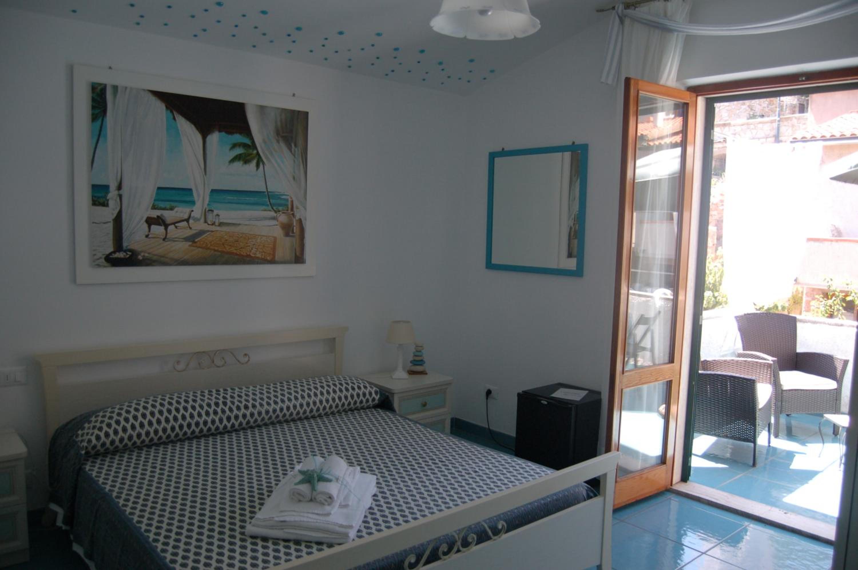 King Room with Balcony photo 2