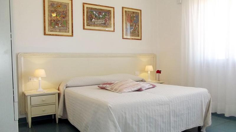 Large Double or Twin Room photo 2