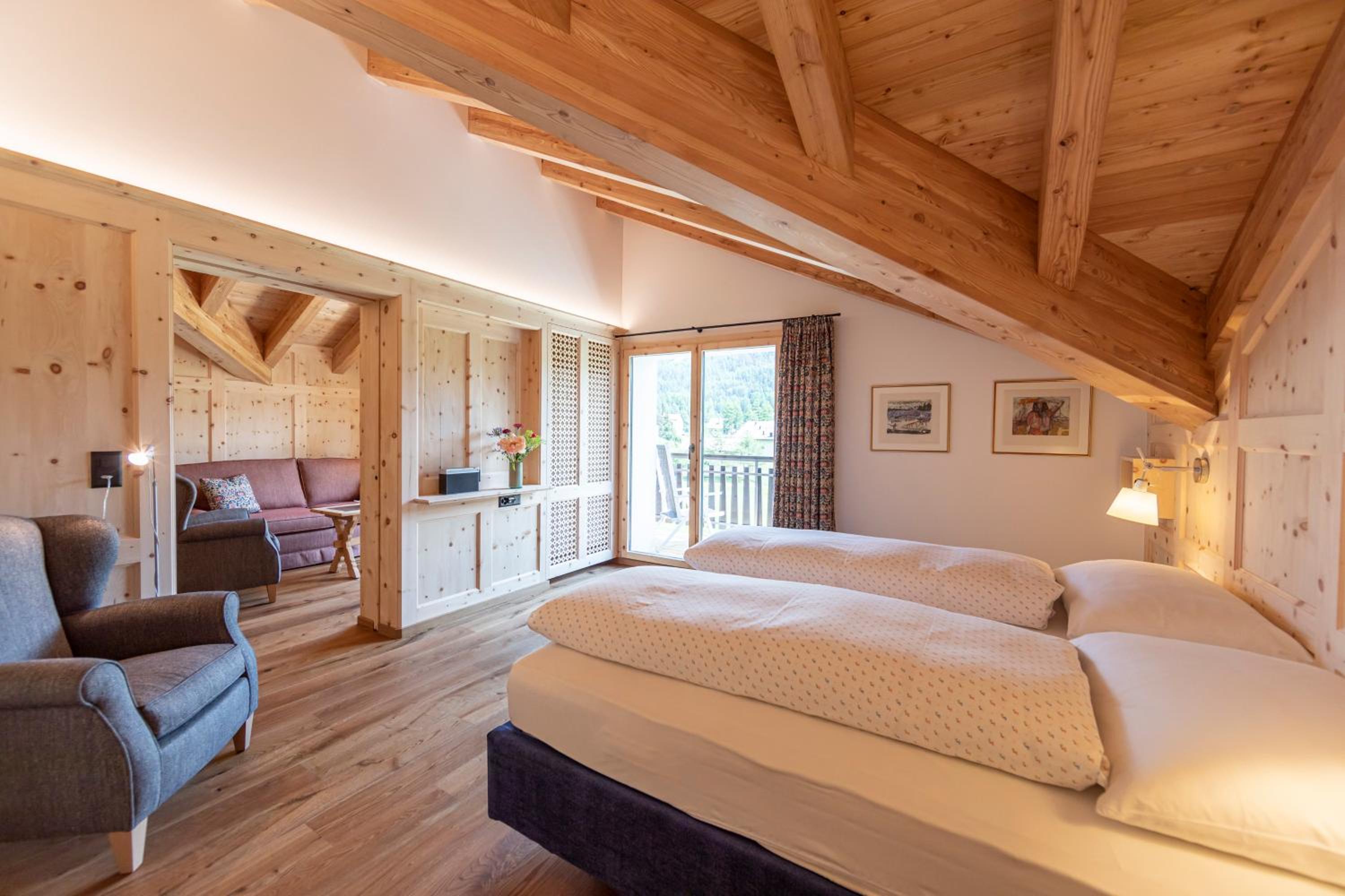 Suite with Lake View photo 2