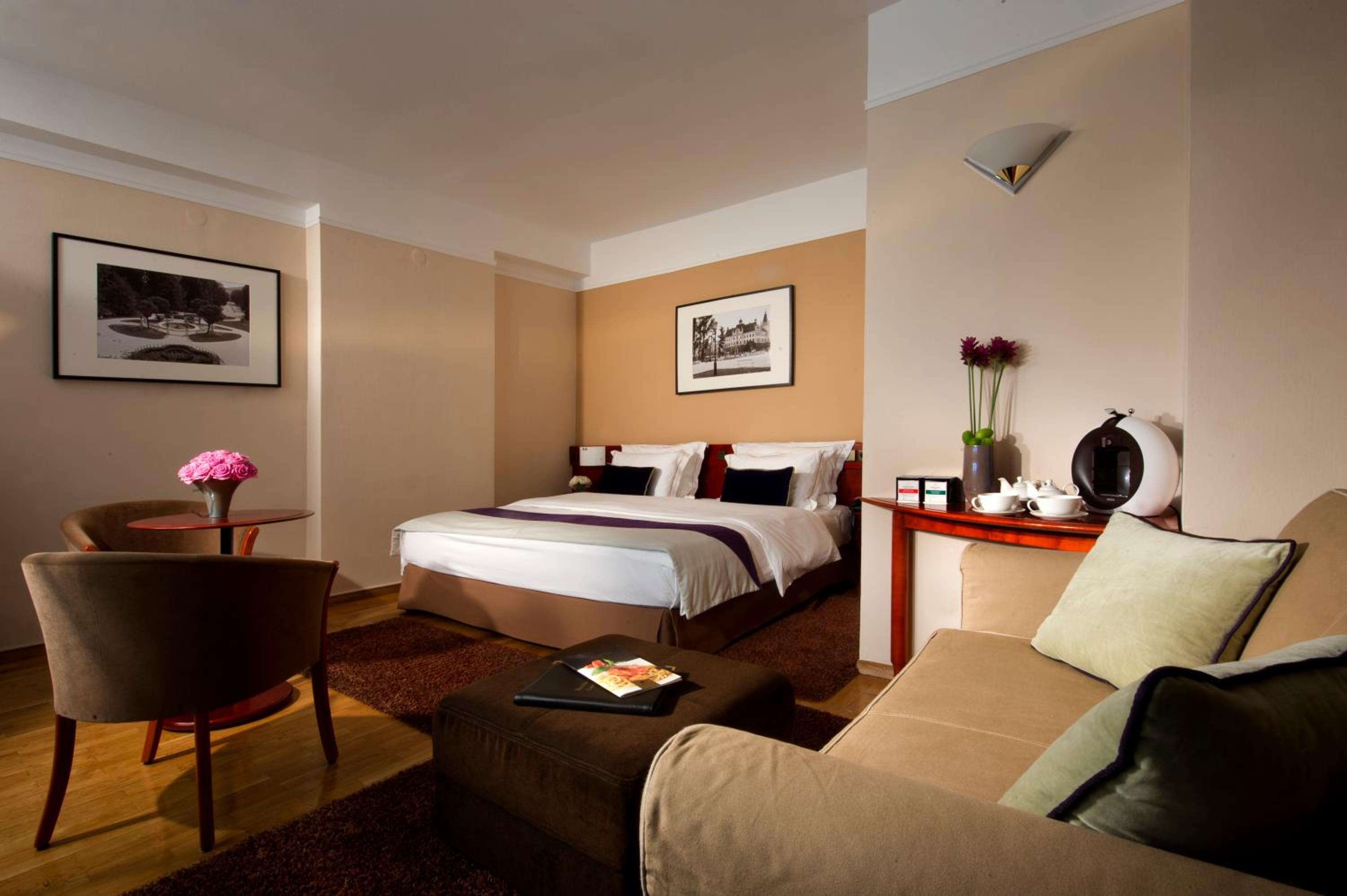 Deluxe Double Room - Photo 3