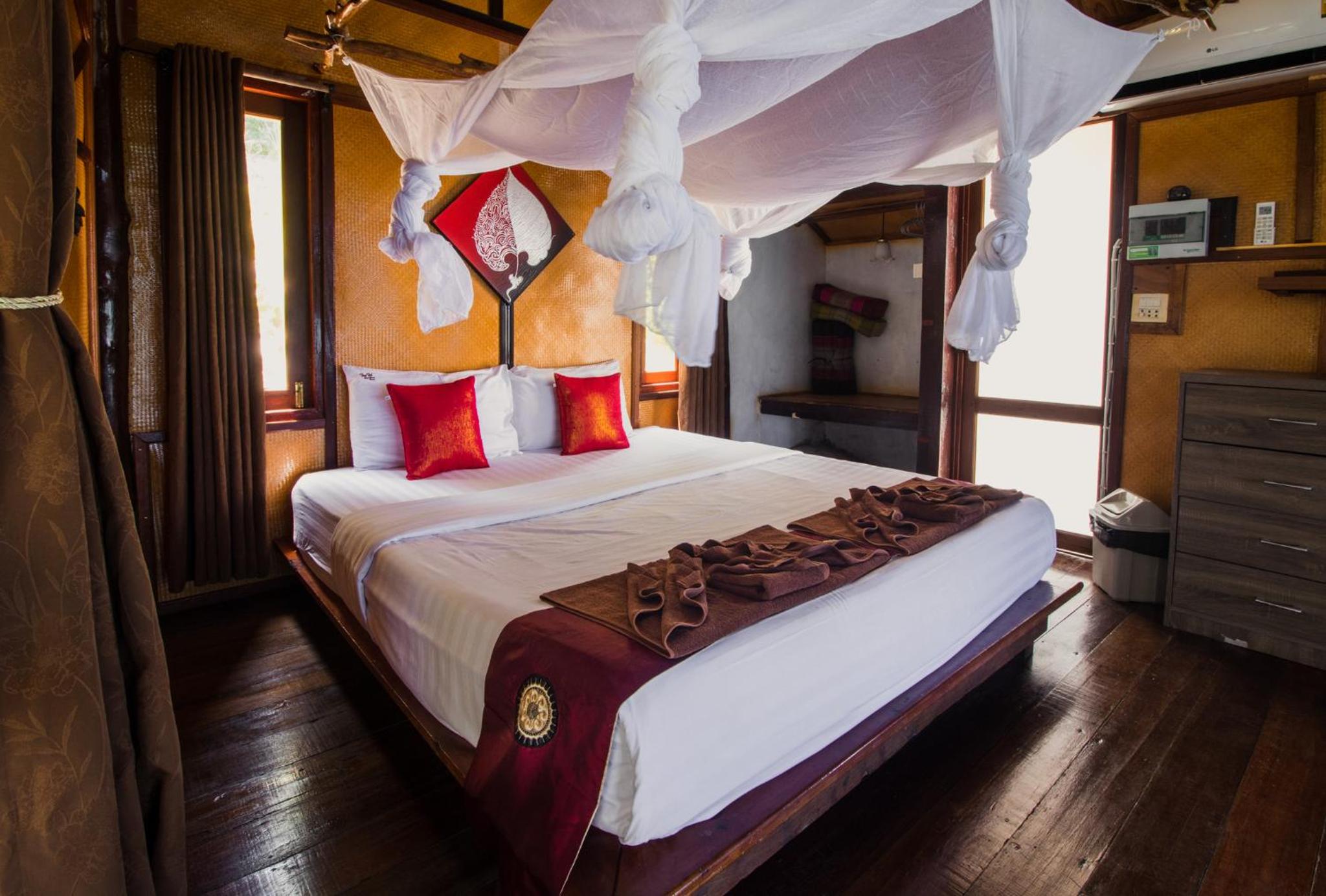 Bungalow with Sea View (Good Seaview Bungalow) - Photo 7