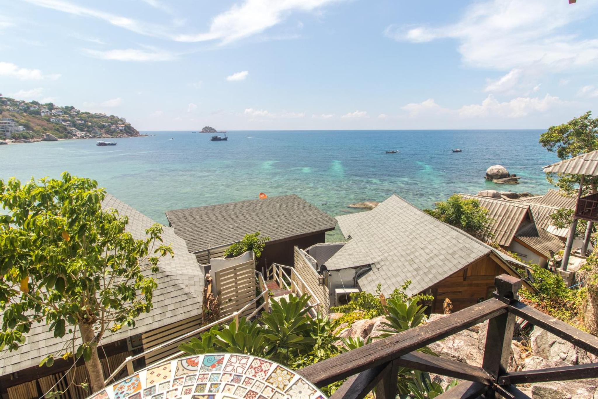 Bungalow with Sea View - Photo 9