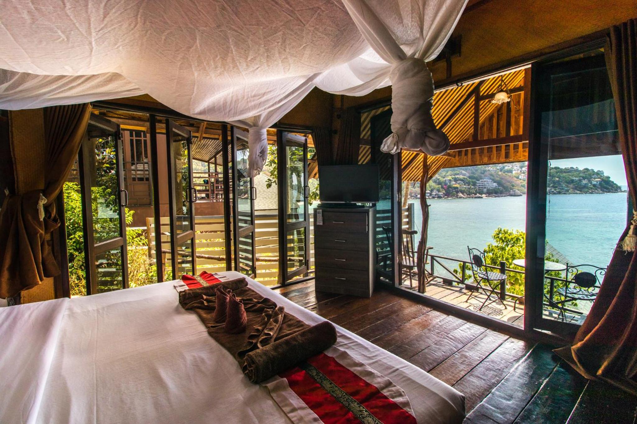 Bungalow with Sea View - Photo 7