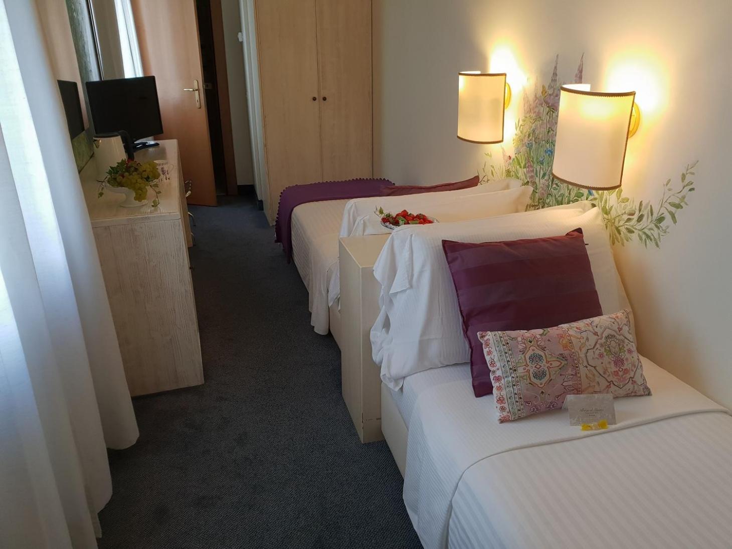 Economy Twin Room