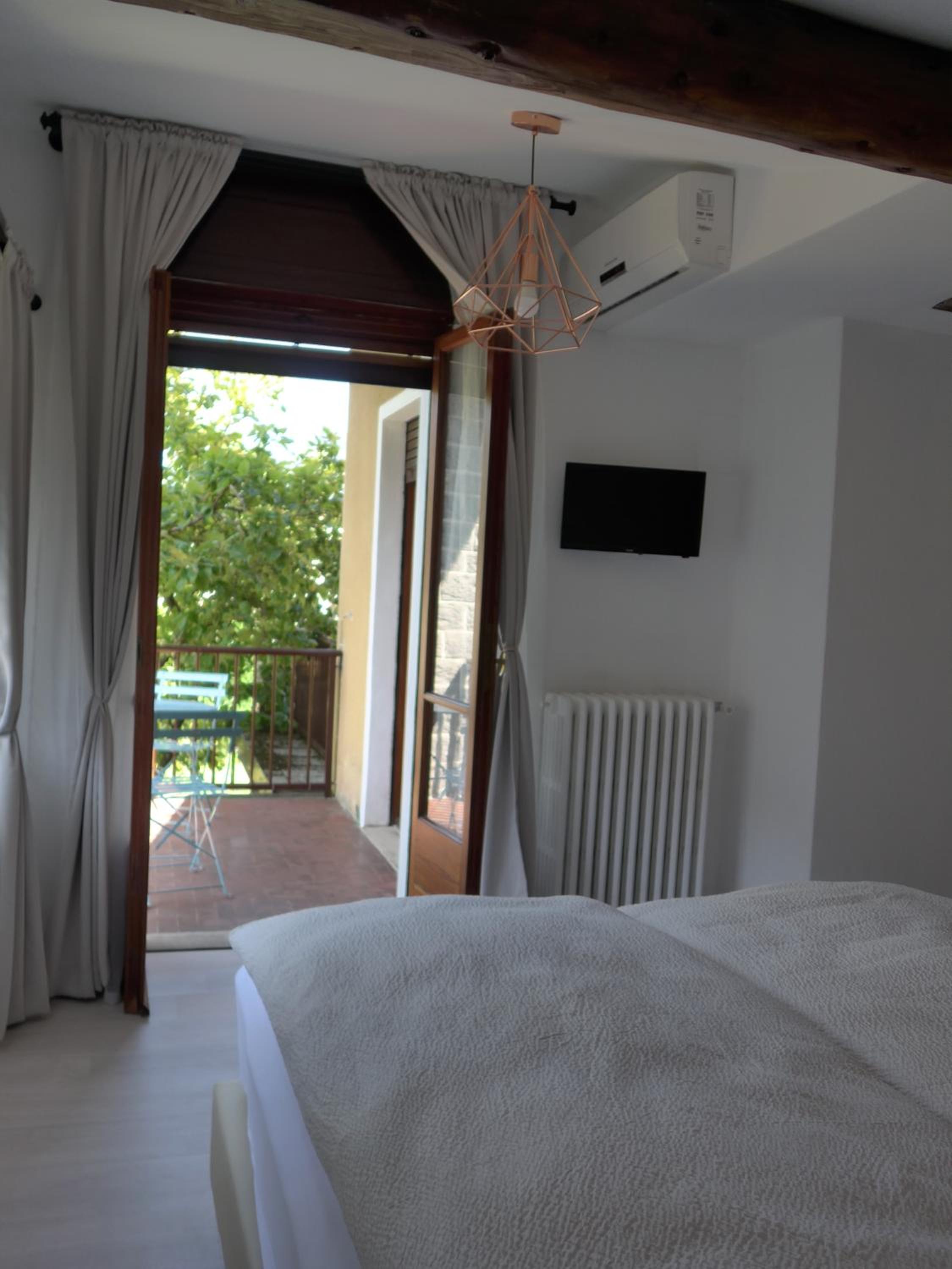 Double or Twin Room with Balcony photo 1