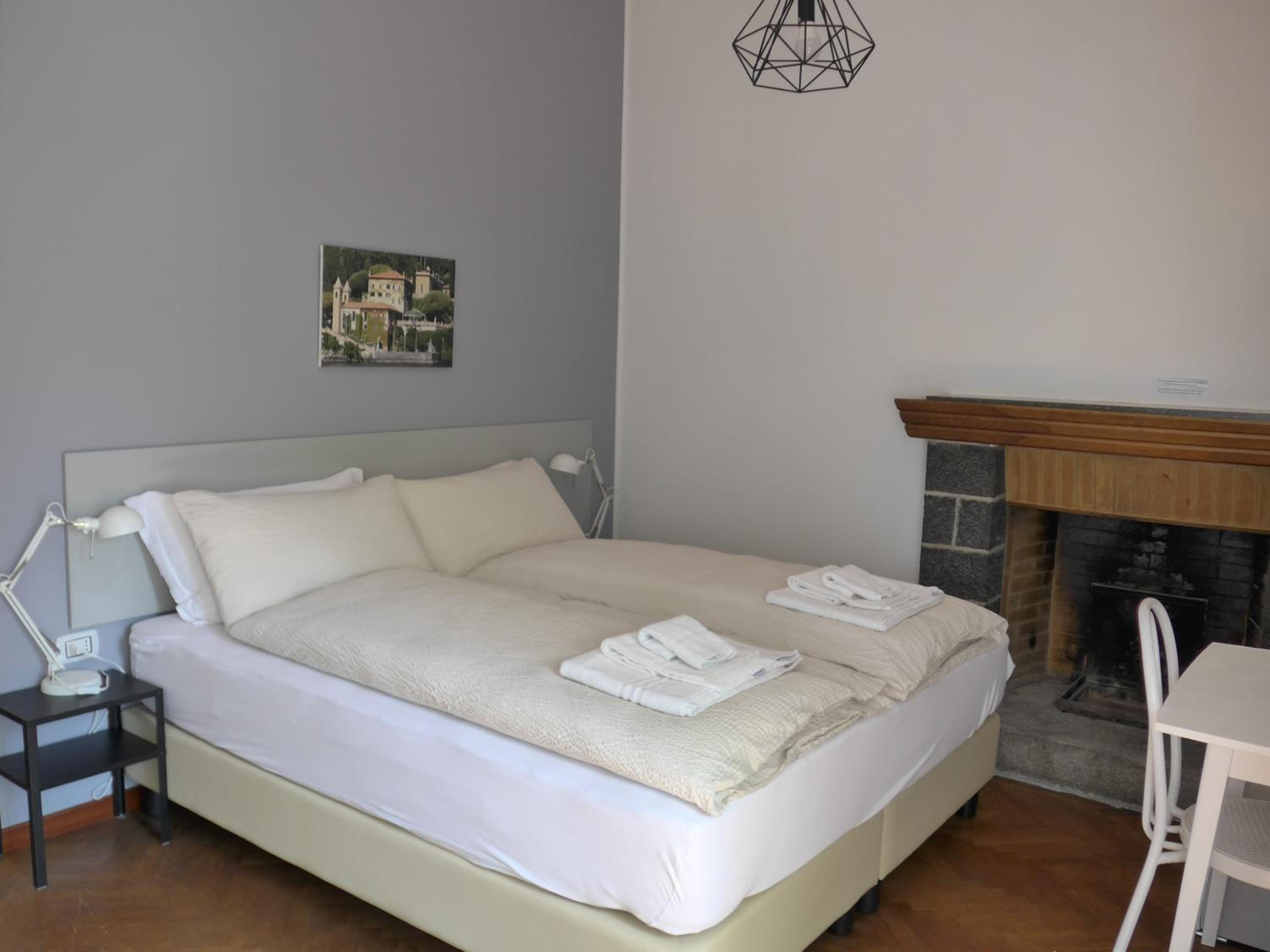 Double or Twin Room with Balcony photo 3