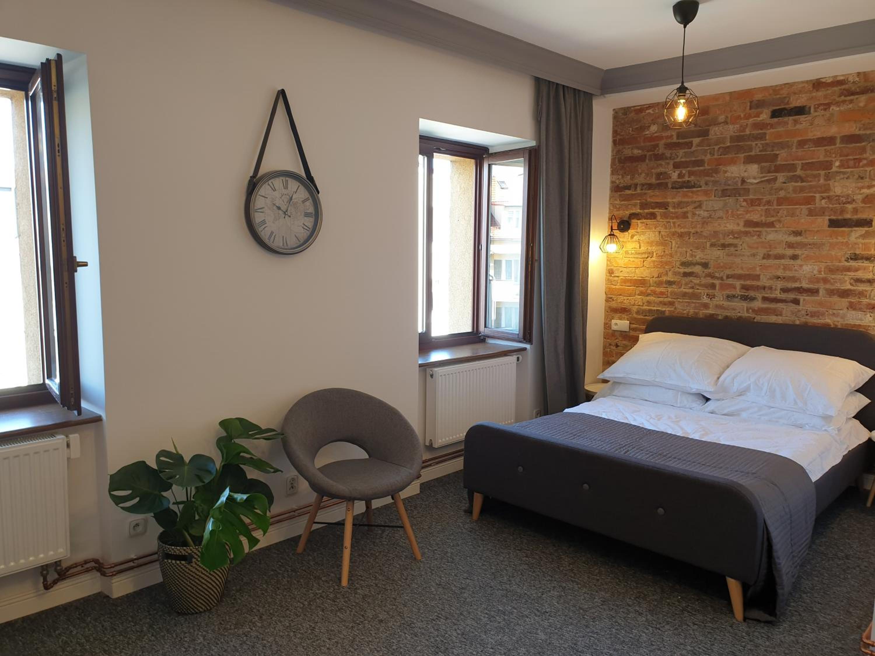 Apartment - Photo 1