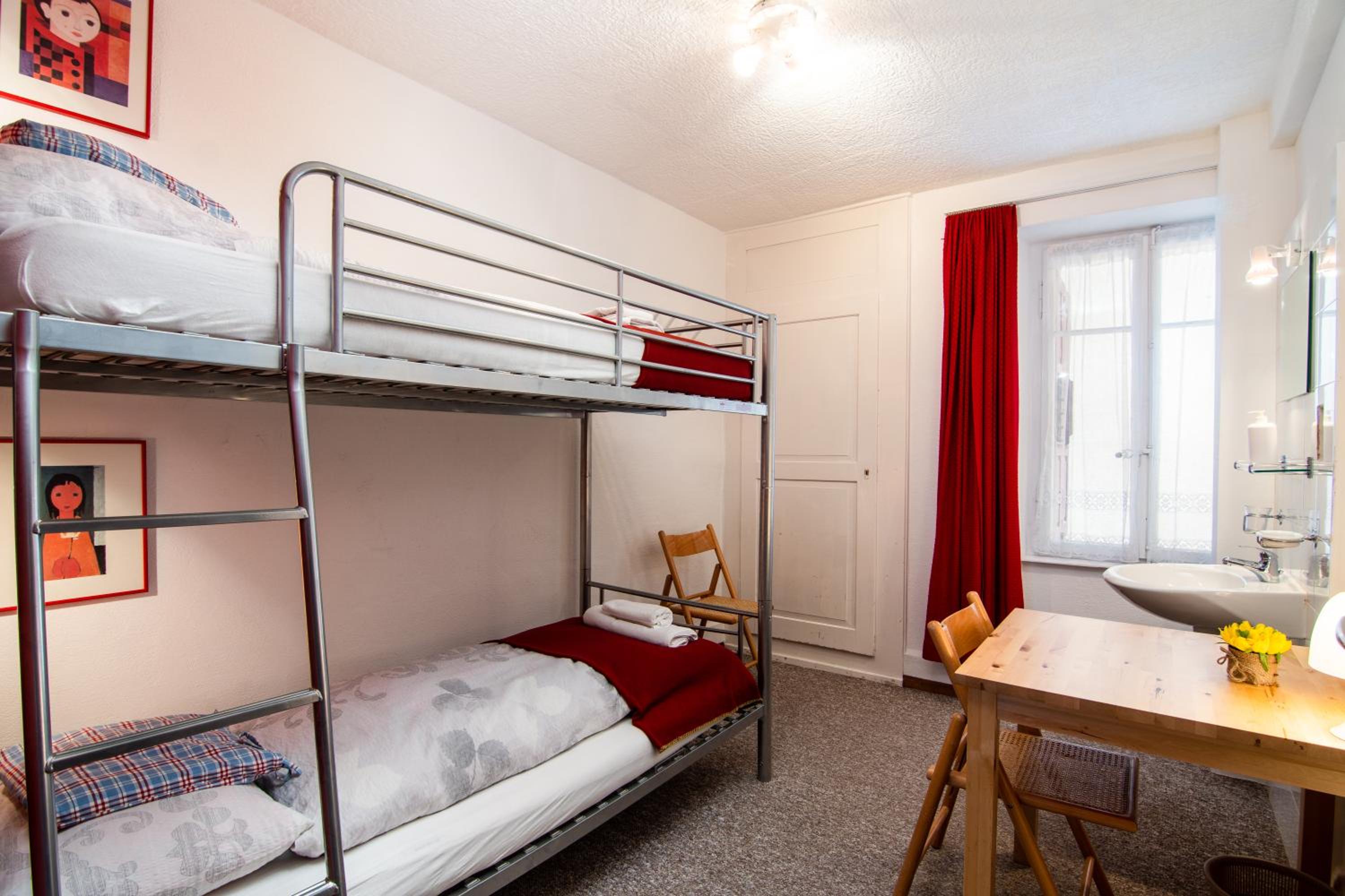 Bunk Bed Room With Shared Bathroom