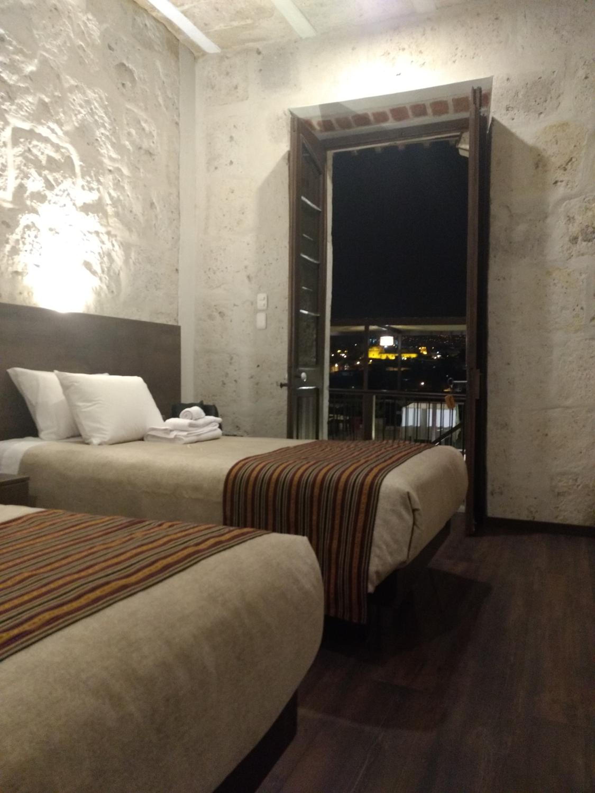Deluxe Twin Room photo 3