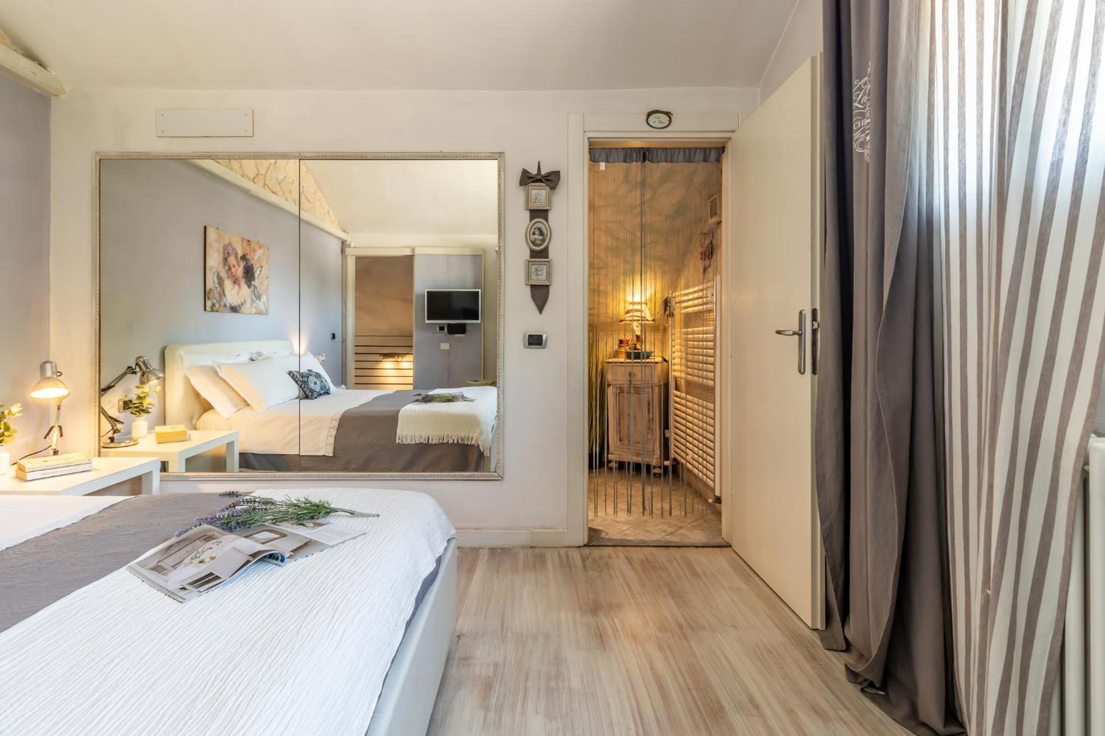 Double Room with Private Bathroom photo 3