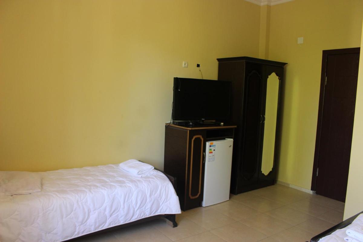 Triple Room with Balcony photo 1