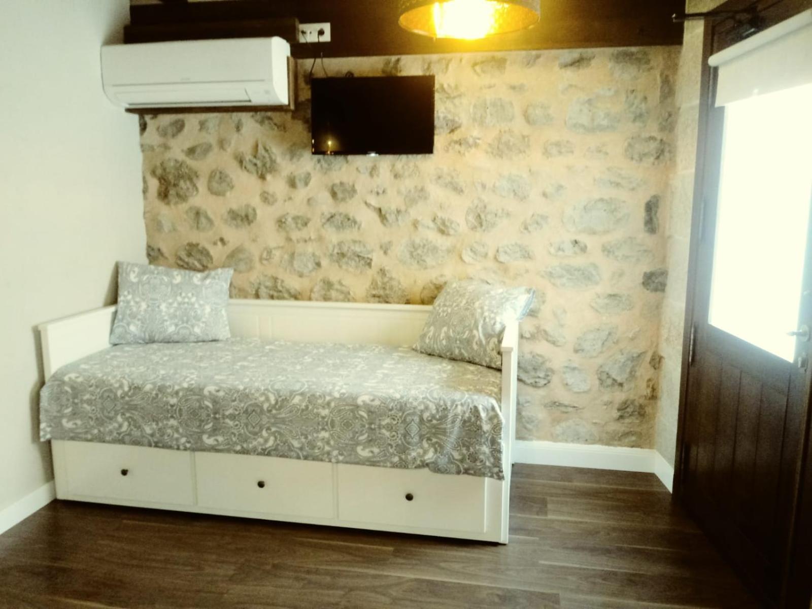 Superior Twin Room - Photo 6