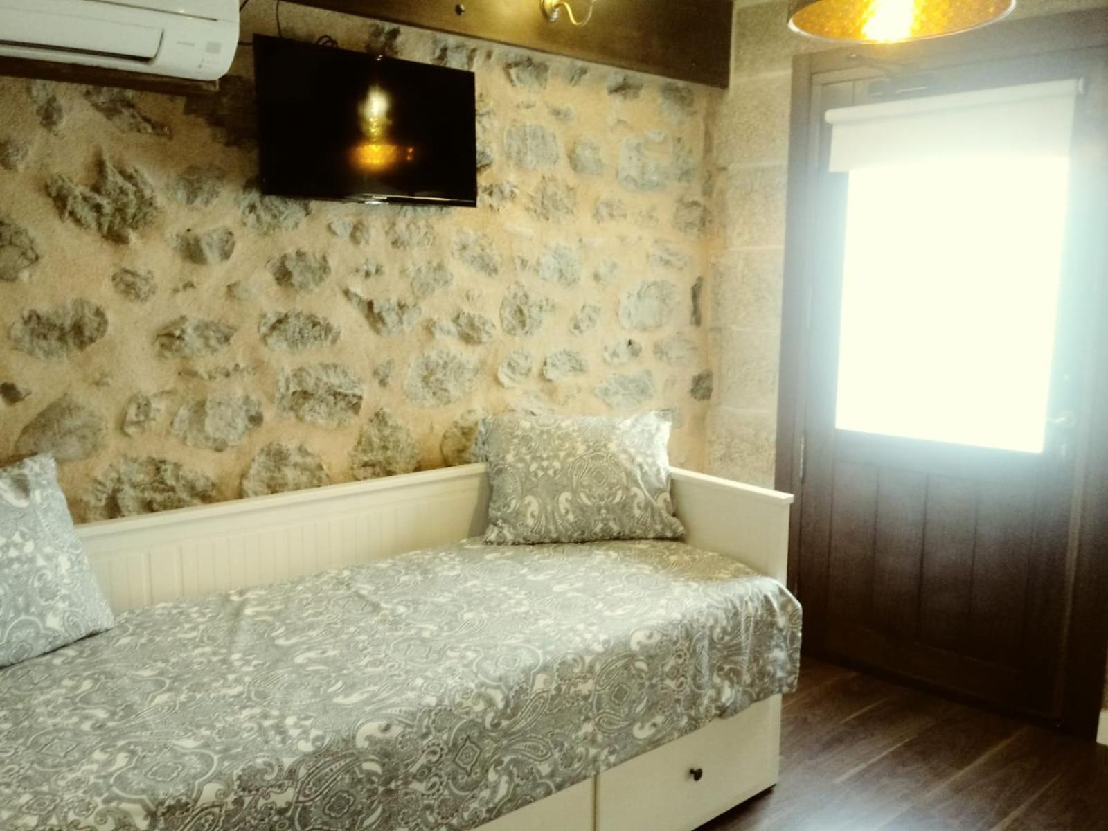 Superior Twin Room - Photo 5