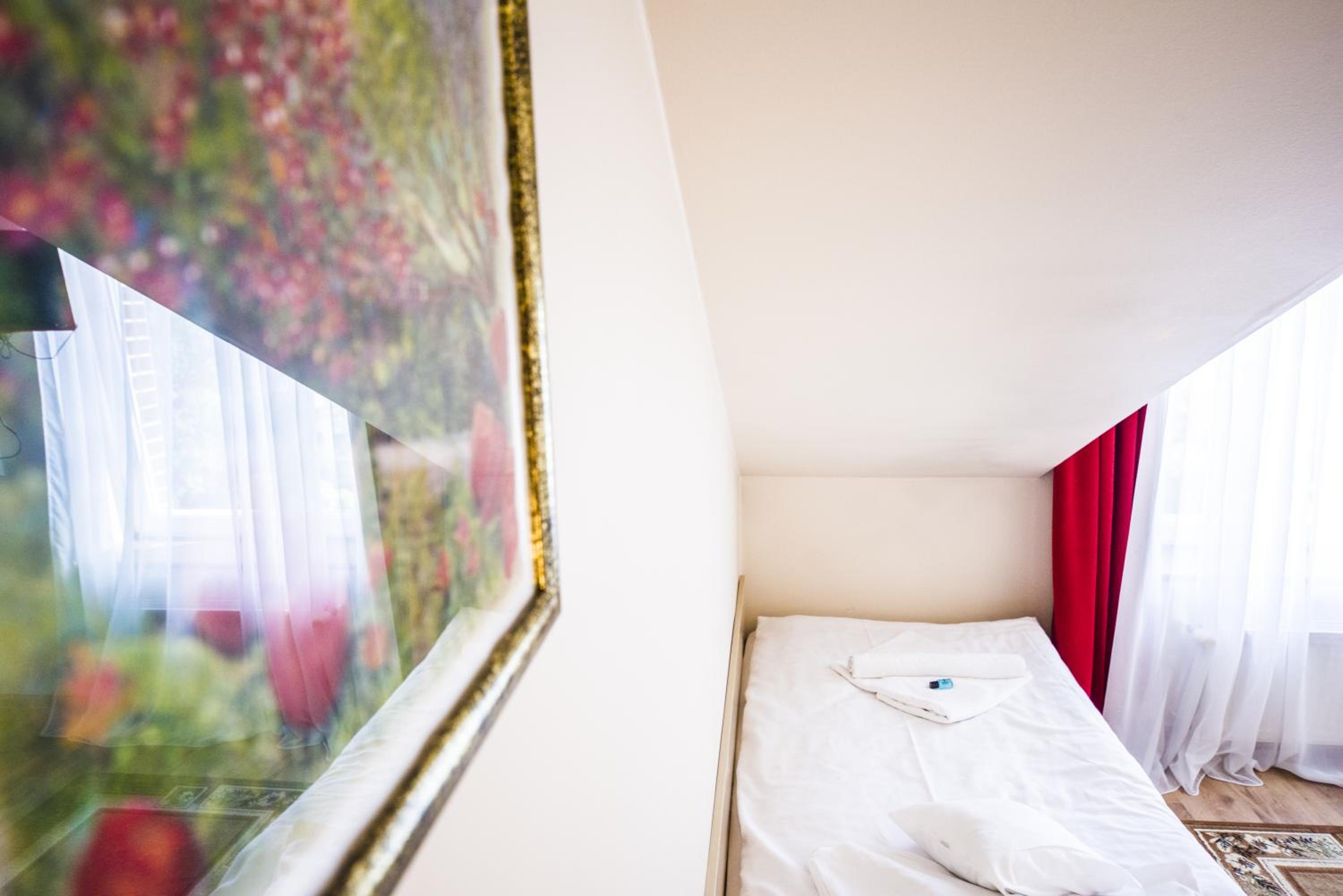 Standard Double Room - Photo 2