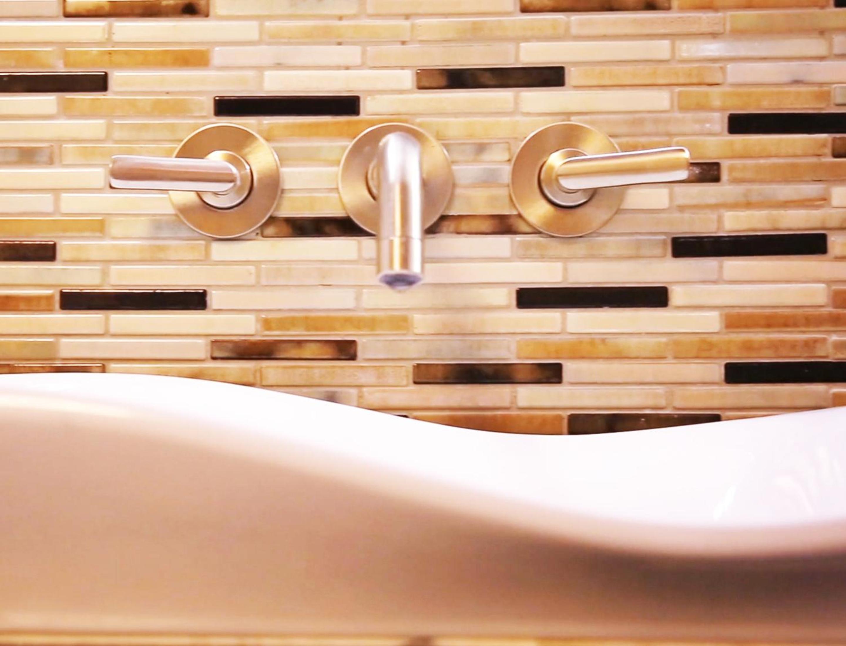 King Suite with Spa Bath photo 3