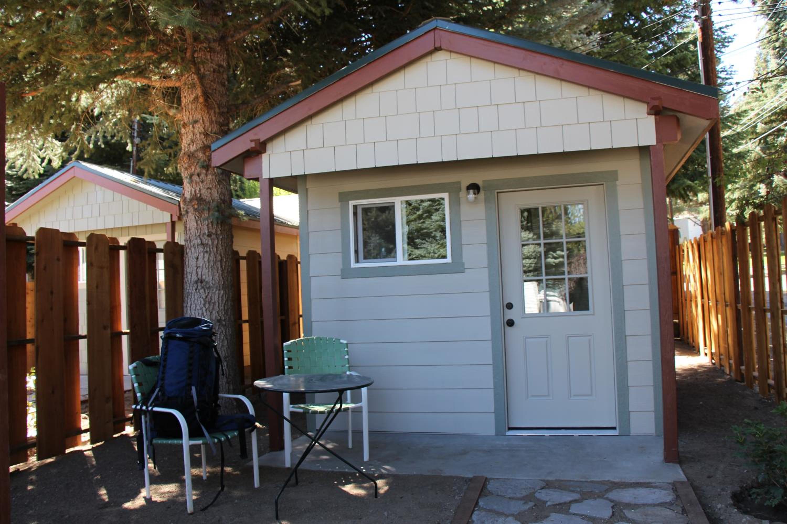 Cottage with Shared Bathroom photo 2