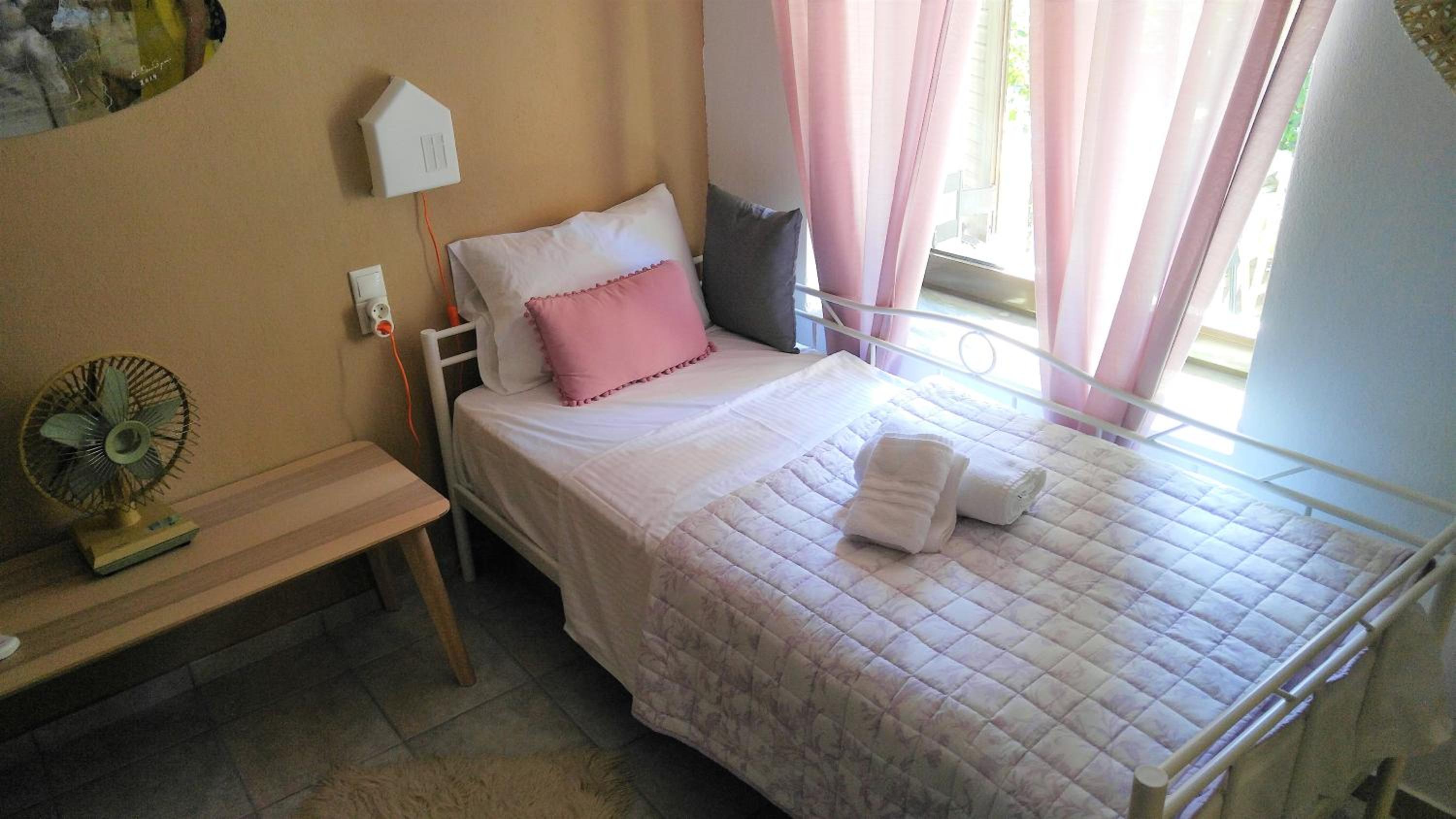 Two-Bedroom House photo 3