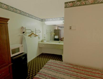Double Room with Two Double Beds - Non-Smoking - Photo 5