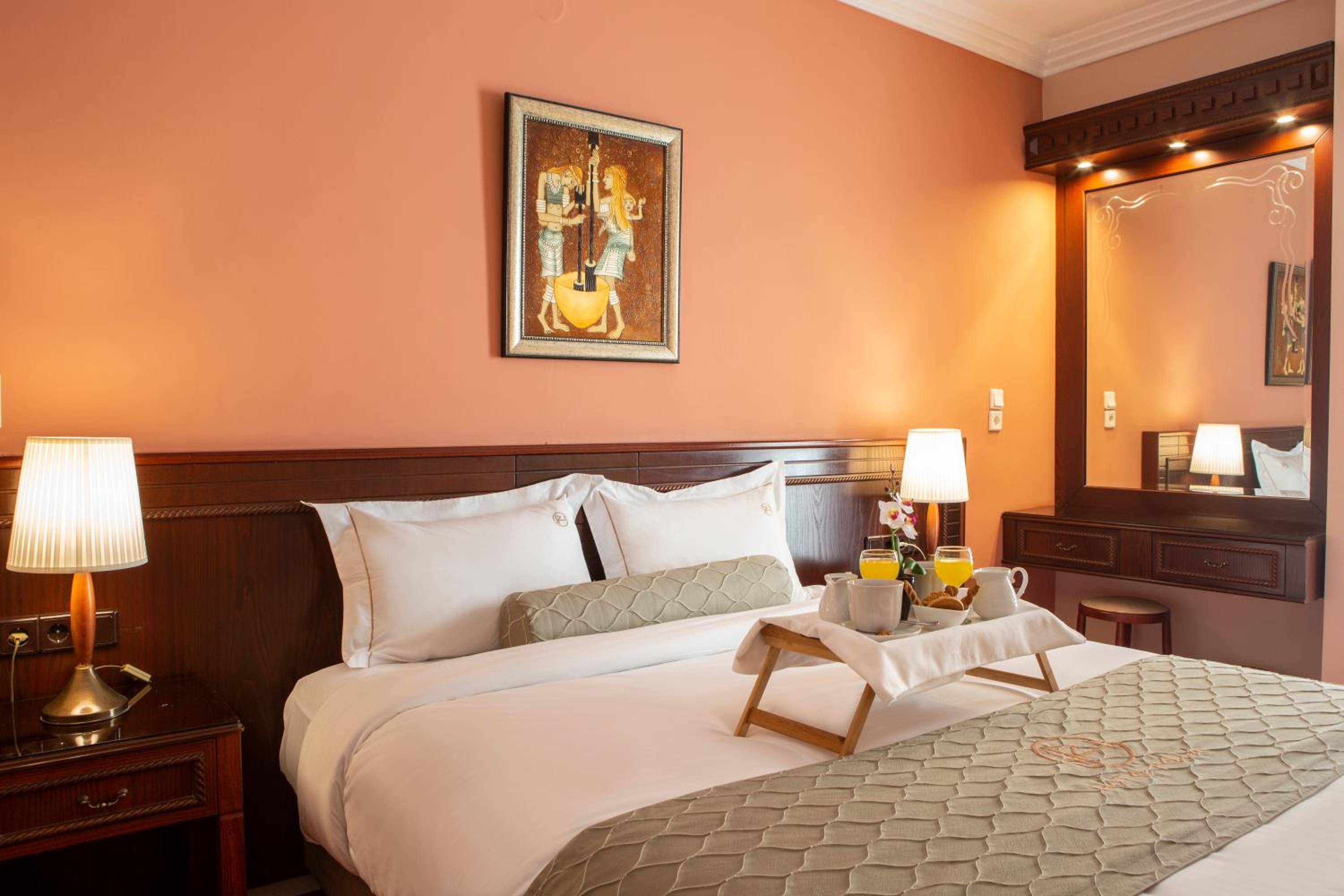 Superior King Room - Photo 8