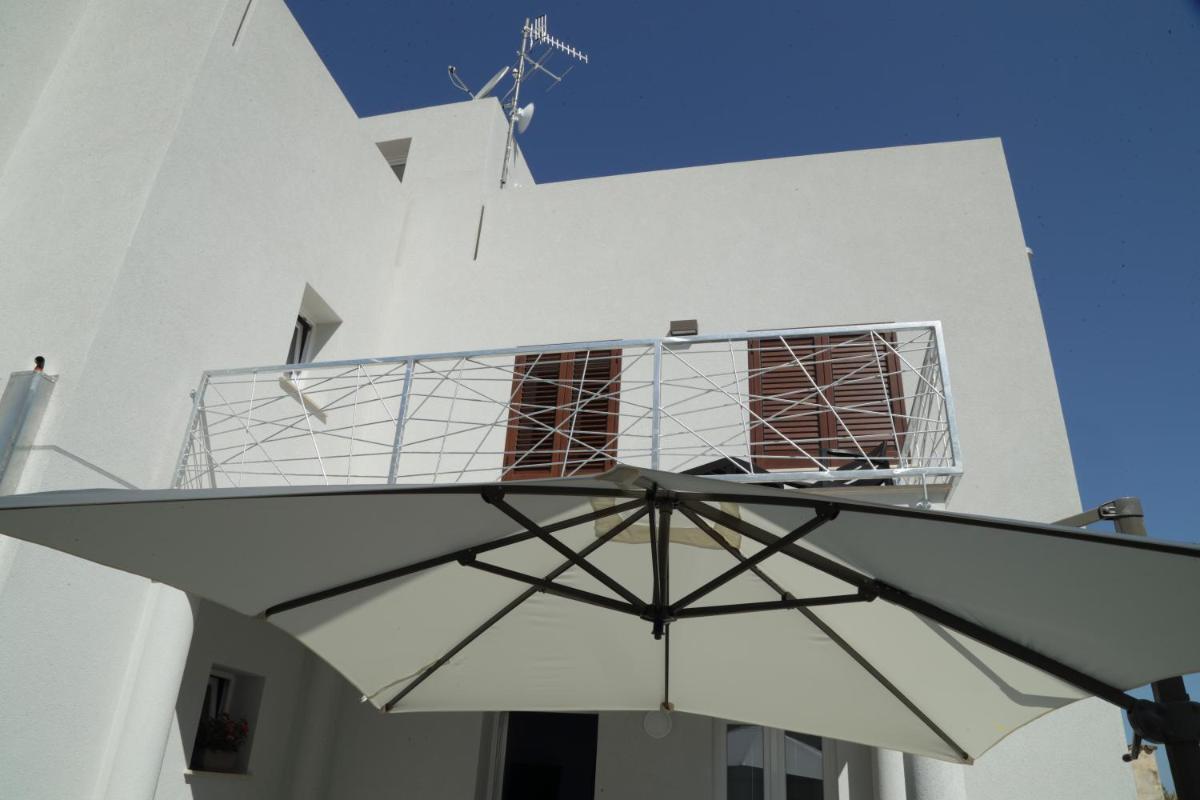 Deluxe Room with Terrace photo 3