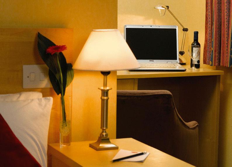 Twin Room - Photo 4