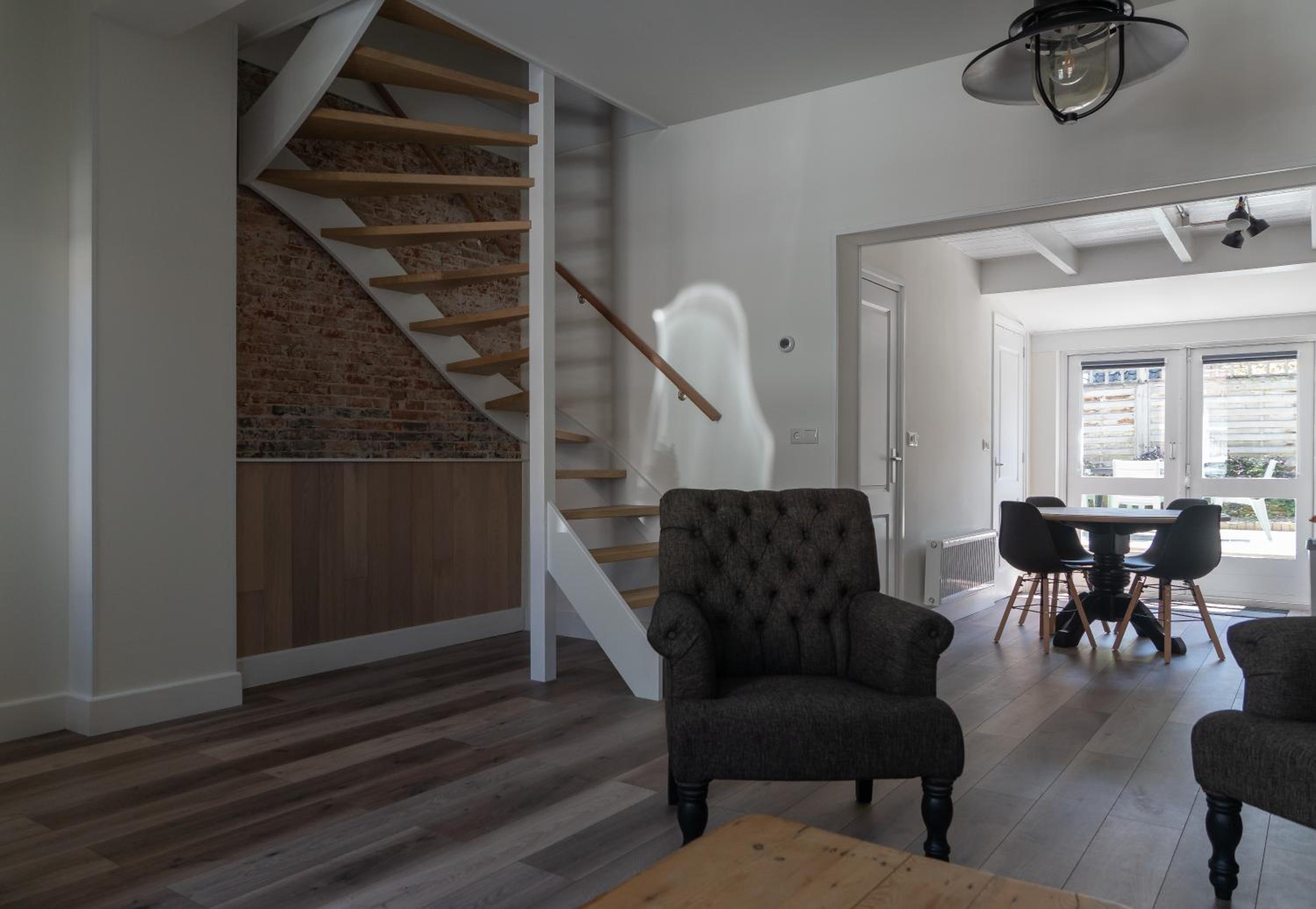 Two-Bedroom House photo 2