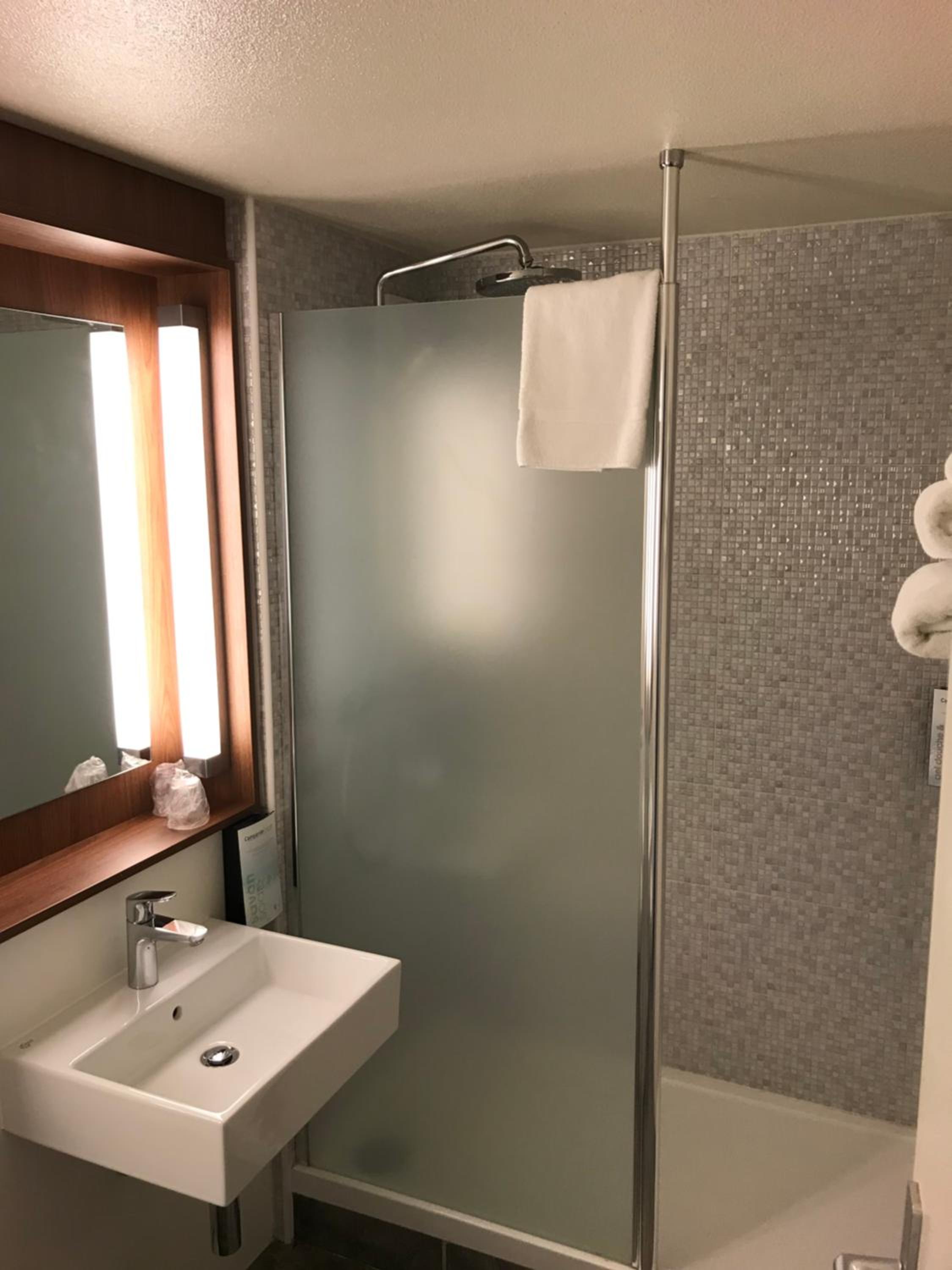 Standard Double Room - Photo 2