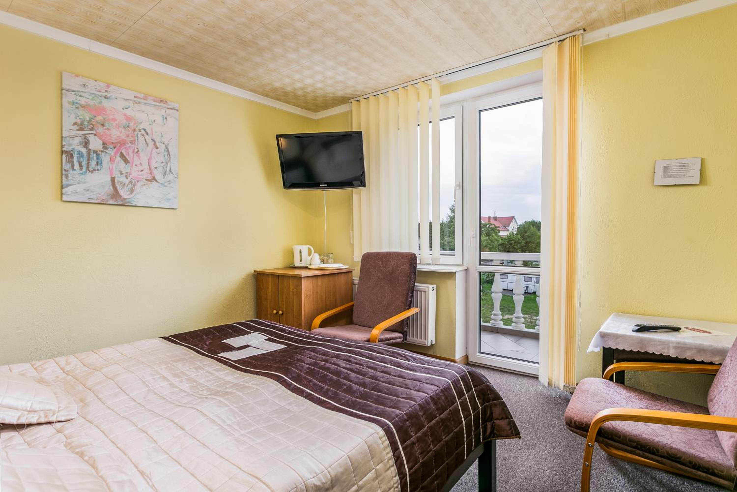 Deluxe Double Room with Balcony - Photo 1