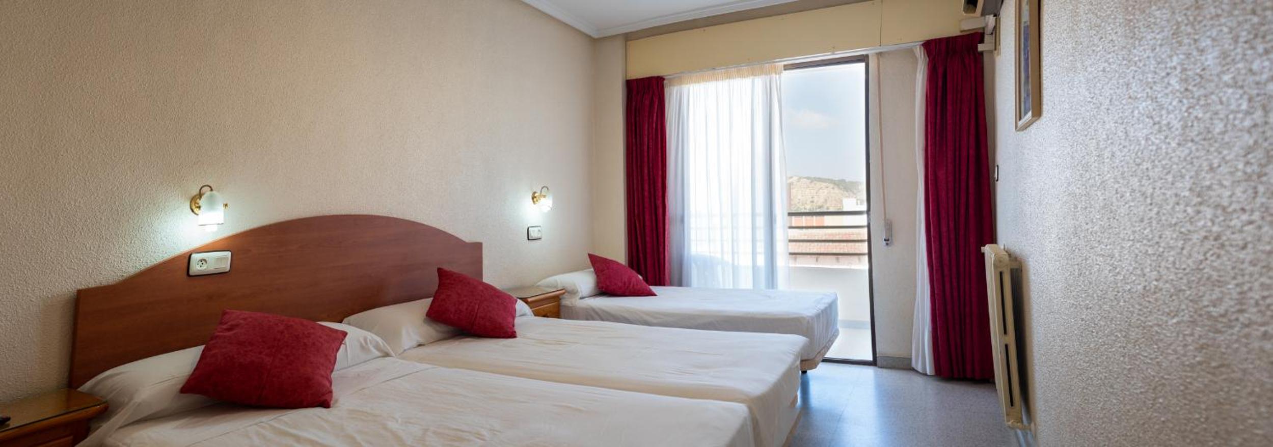 Triple Room (2 Adults + 1 Child) photo 2