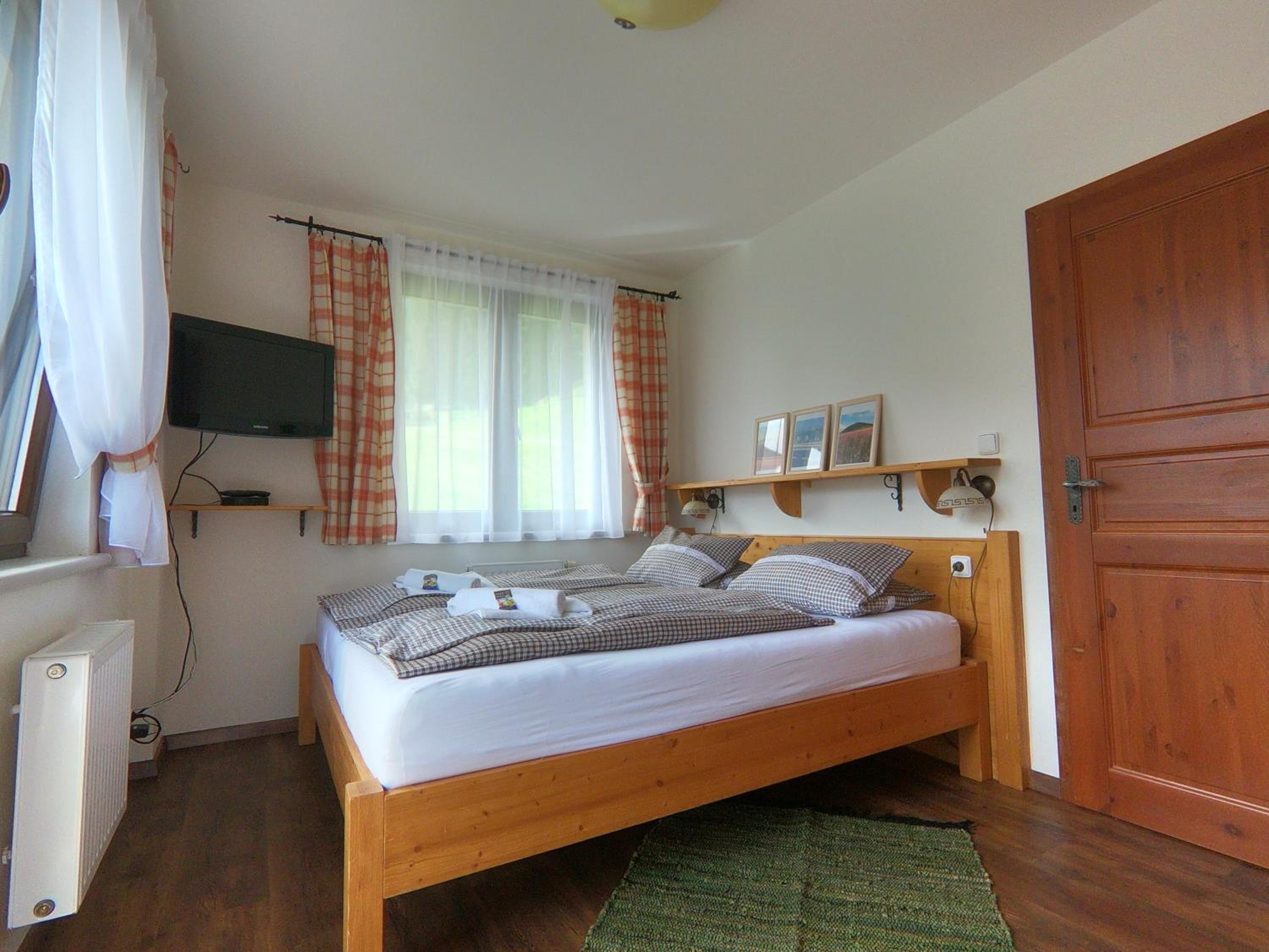Family Suite with Balcony - Photo 1