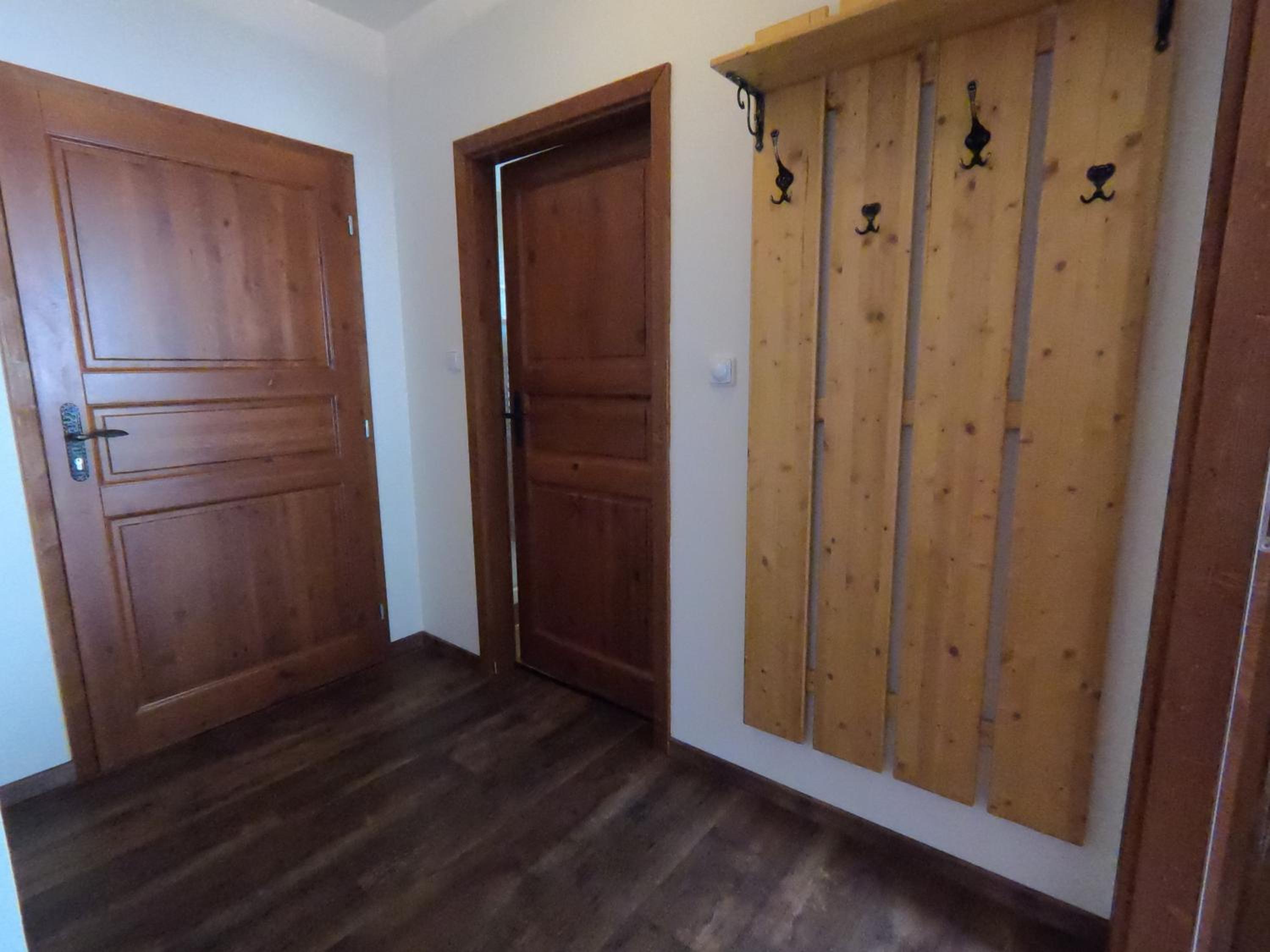 Family Suite with Balcony - Photo 2