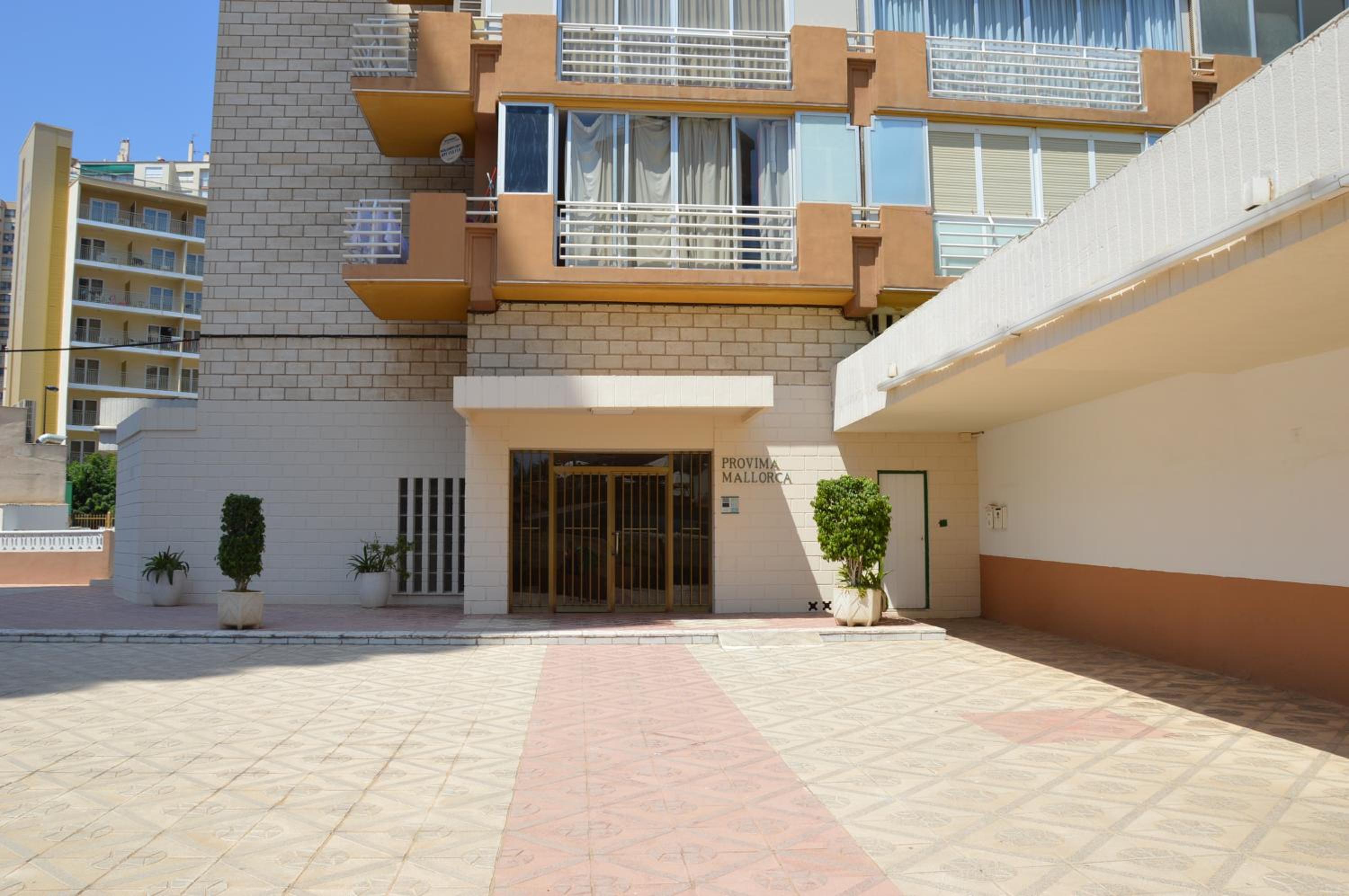 Apartment with Sea View - Photo 12