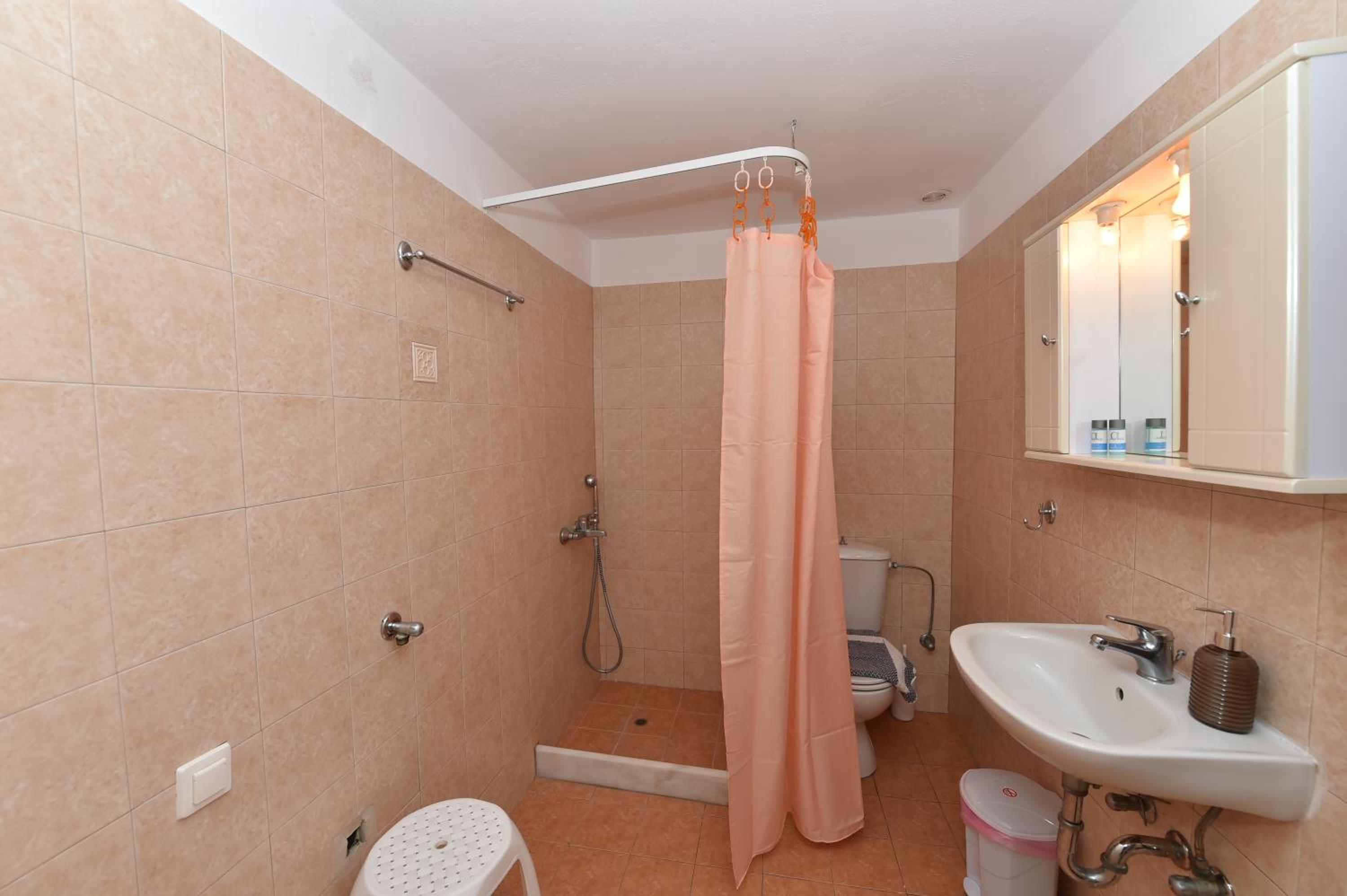 Studio Apartment photo 2